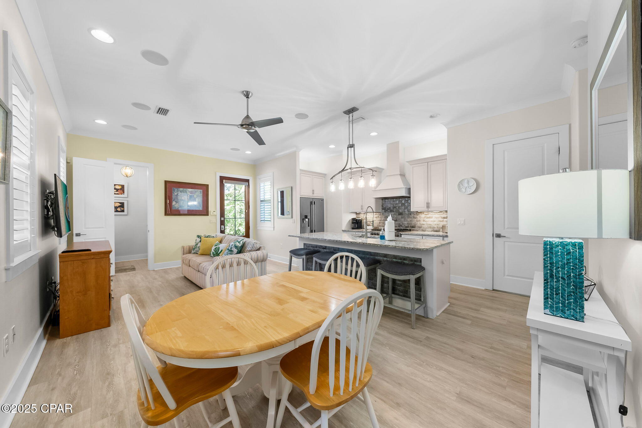 8amseyui2urzefw 1jg4psbuq1dxhtuzrdiv7wkomfq