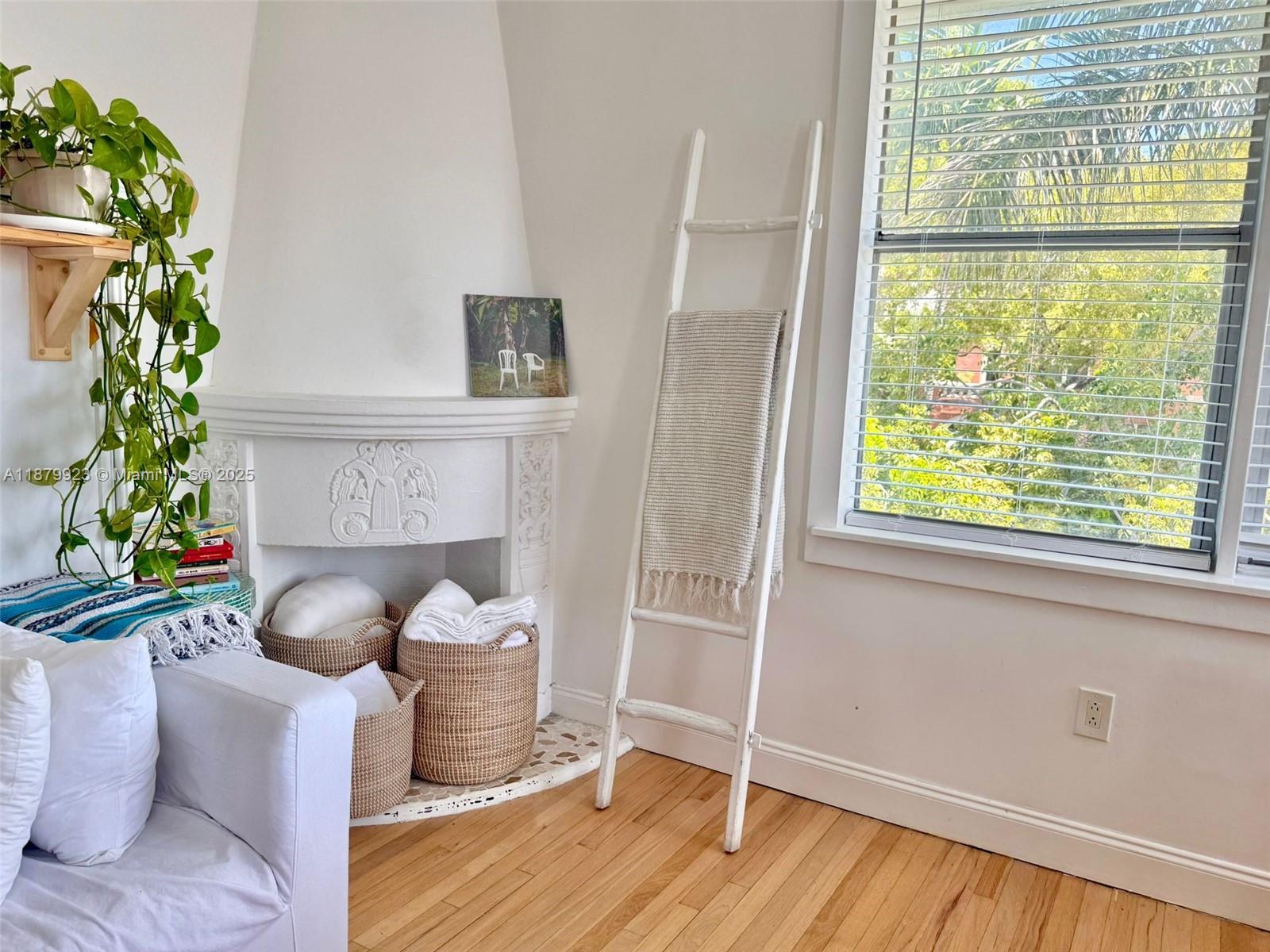 Property photo # 9