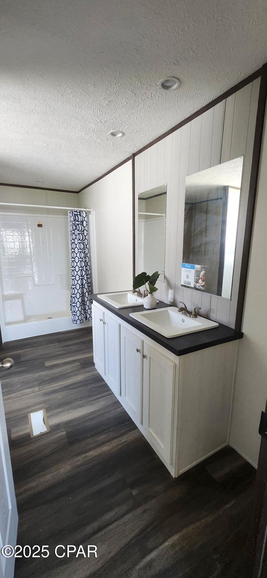 Image 30 For 3041 Hunter Fish Camp Road