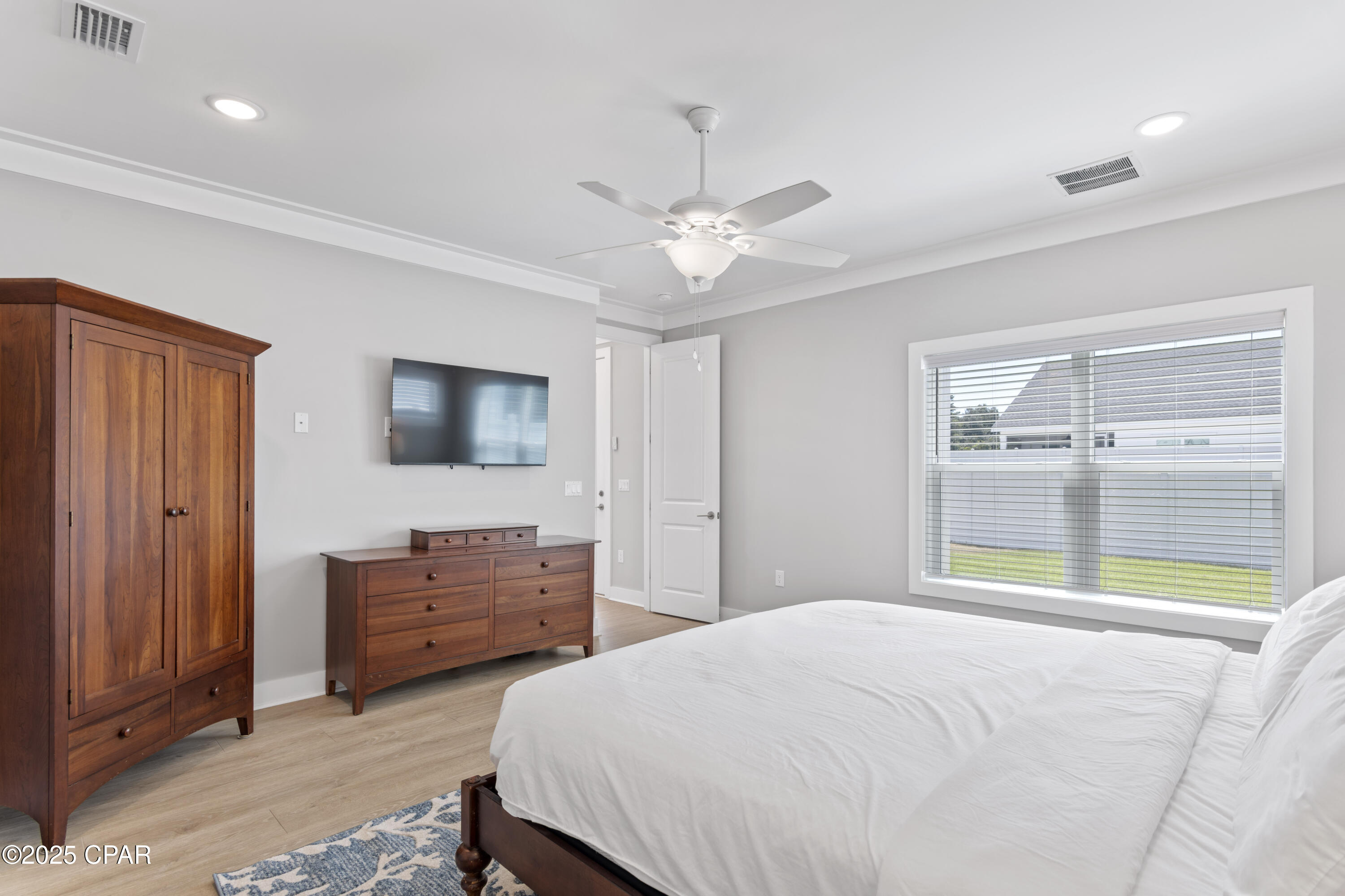 Neacdqsyjuvdie7ytv7hdq4bfwtkbgofy9eue9b6lyg