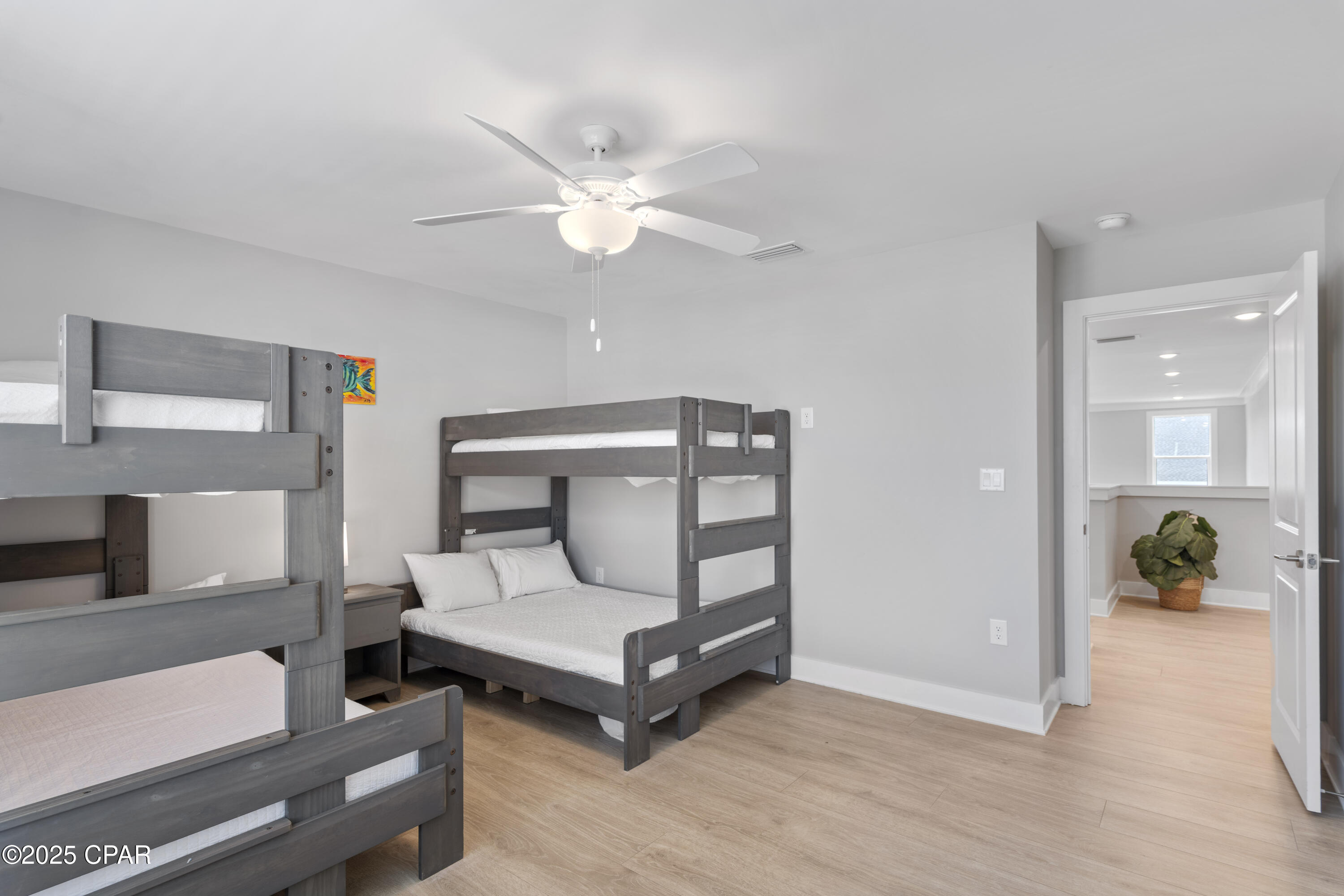 Cds0myeyrozbnseuy12l9wqyhijsiib Tblzjm9jji4