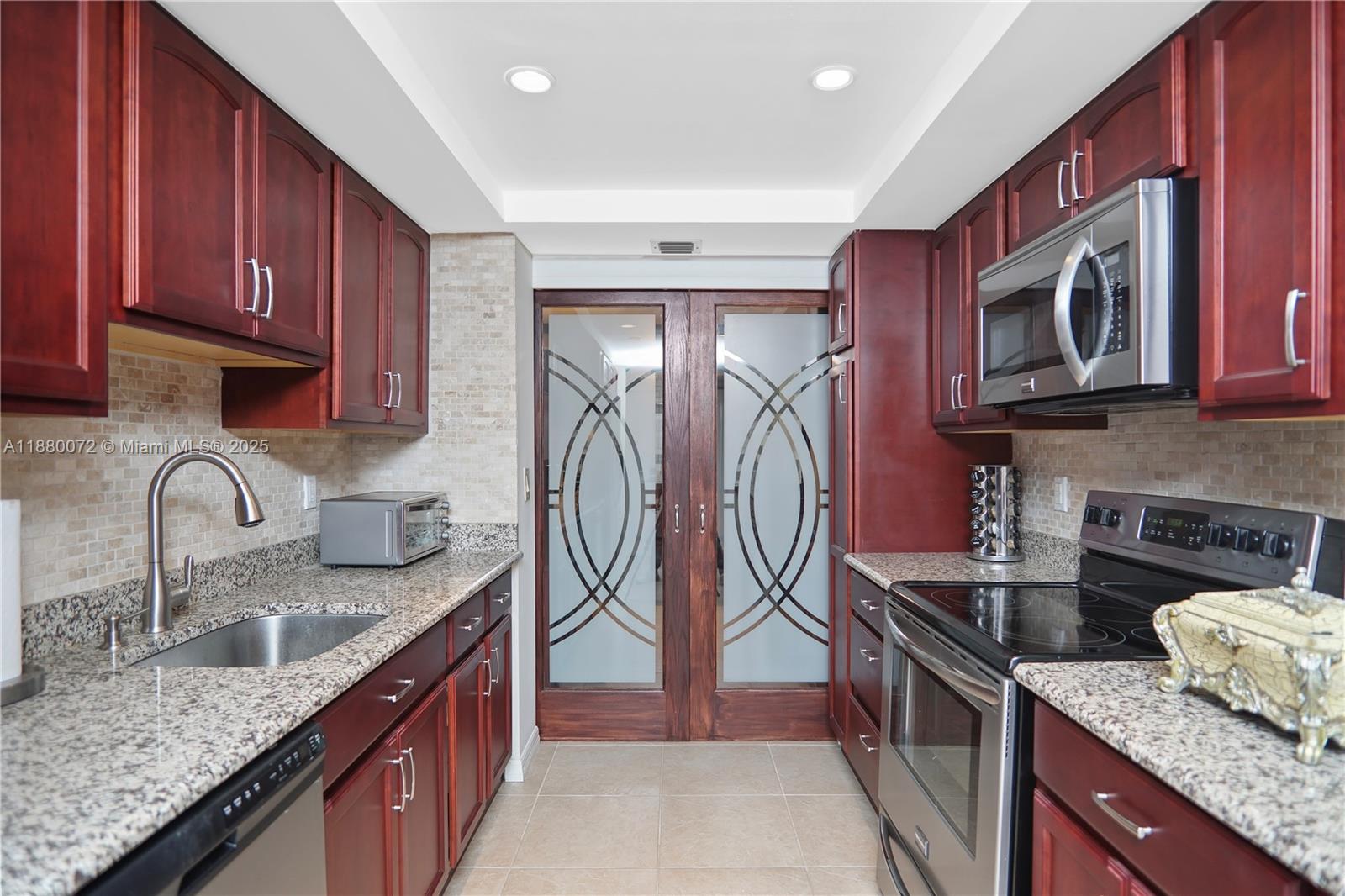 Property photo # 9
