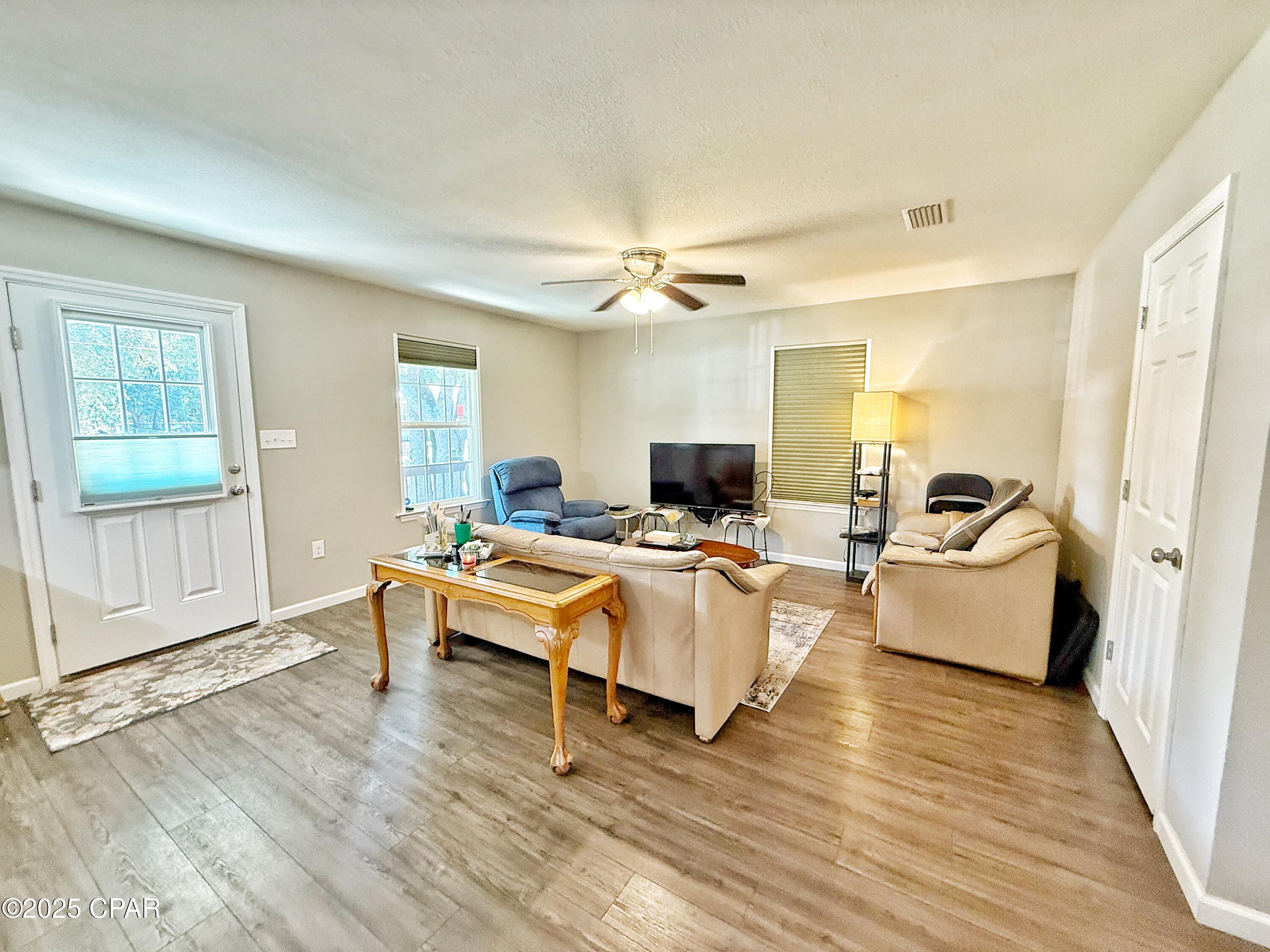 Blhsg7ltkrmub9vr_ Akg Gyf9_csypixdopkrdq1h8