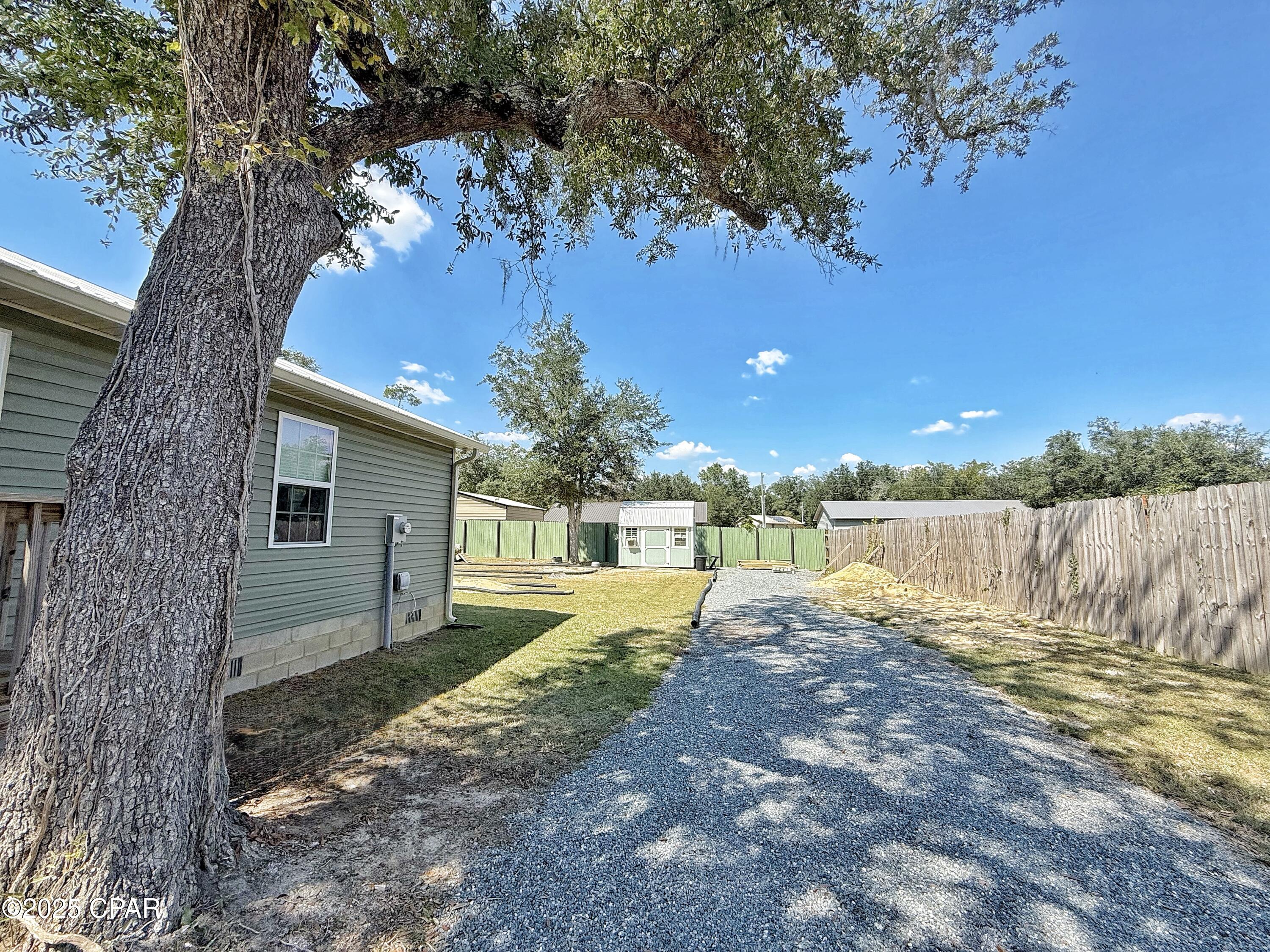 Fxradym  Ql9npy7wkwm3vcrqcvxs6jpbizbwt__8pc