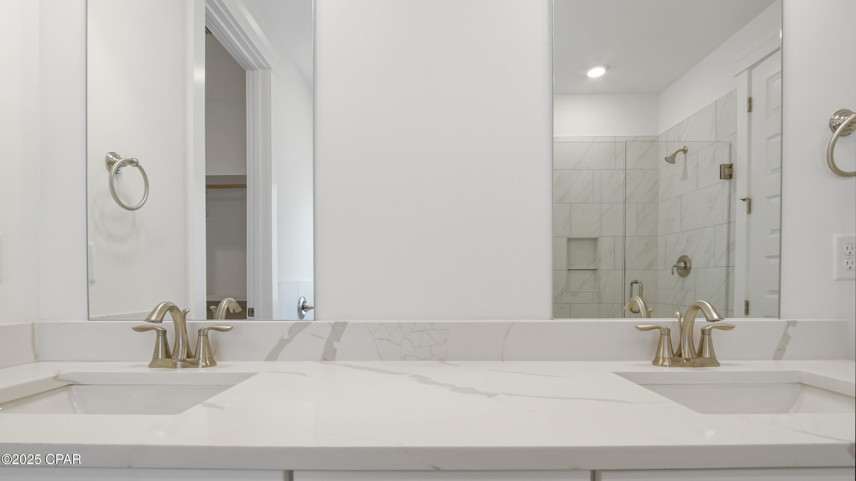 5n25k89i4hkuzblwcav1w9vsaudrtpzb_kxbimlb61m