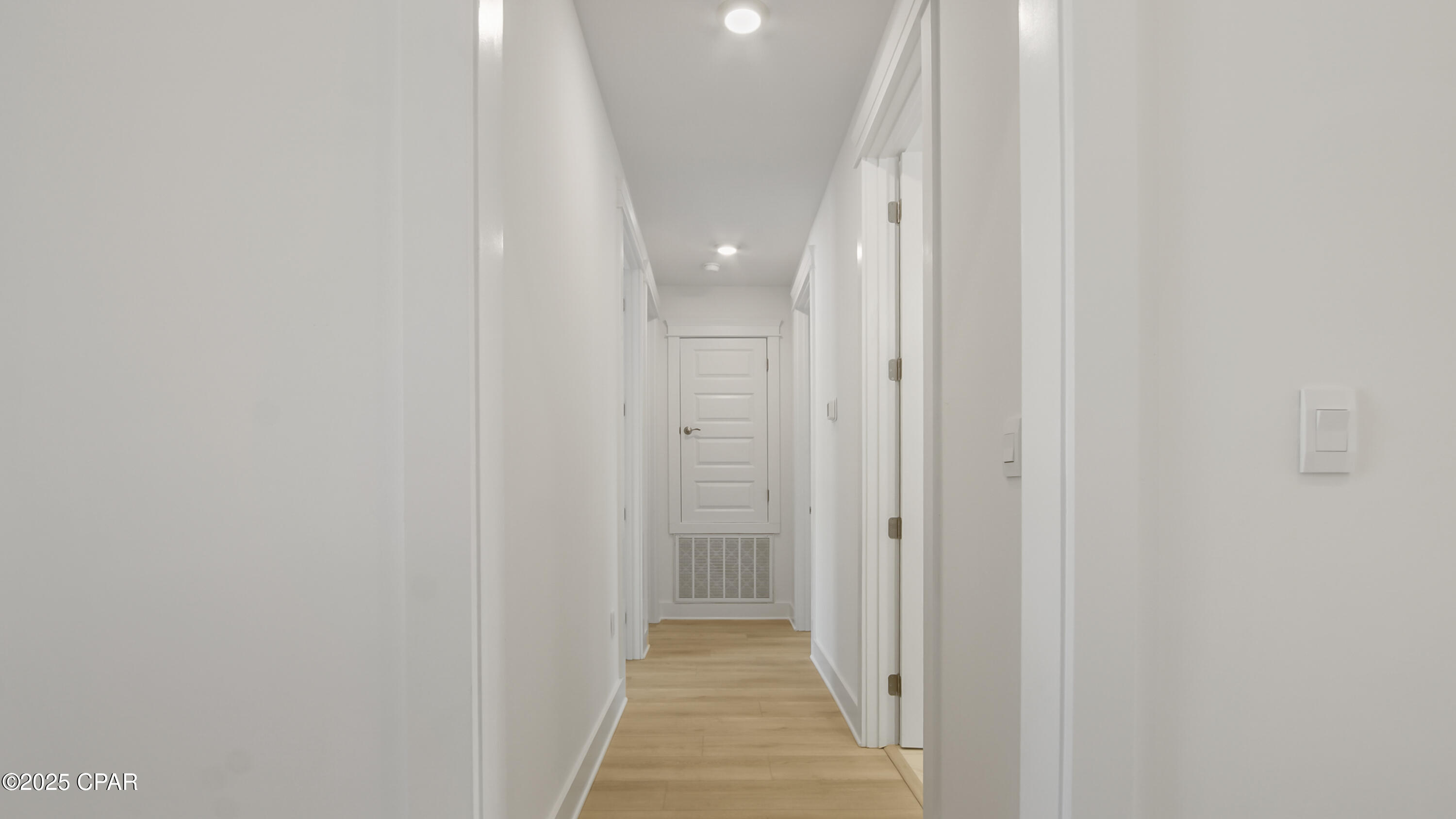 1vr5j Nsbiu84xrklv2ijq02rx_x6mum1r1v2mdnlhi