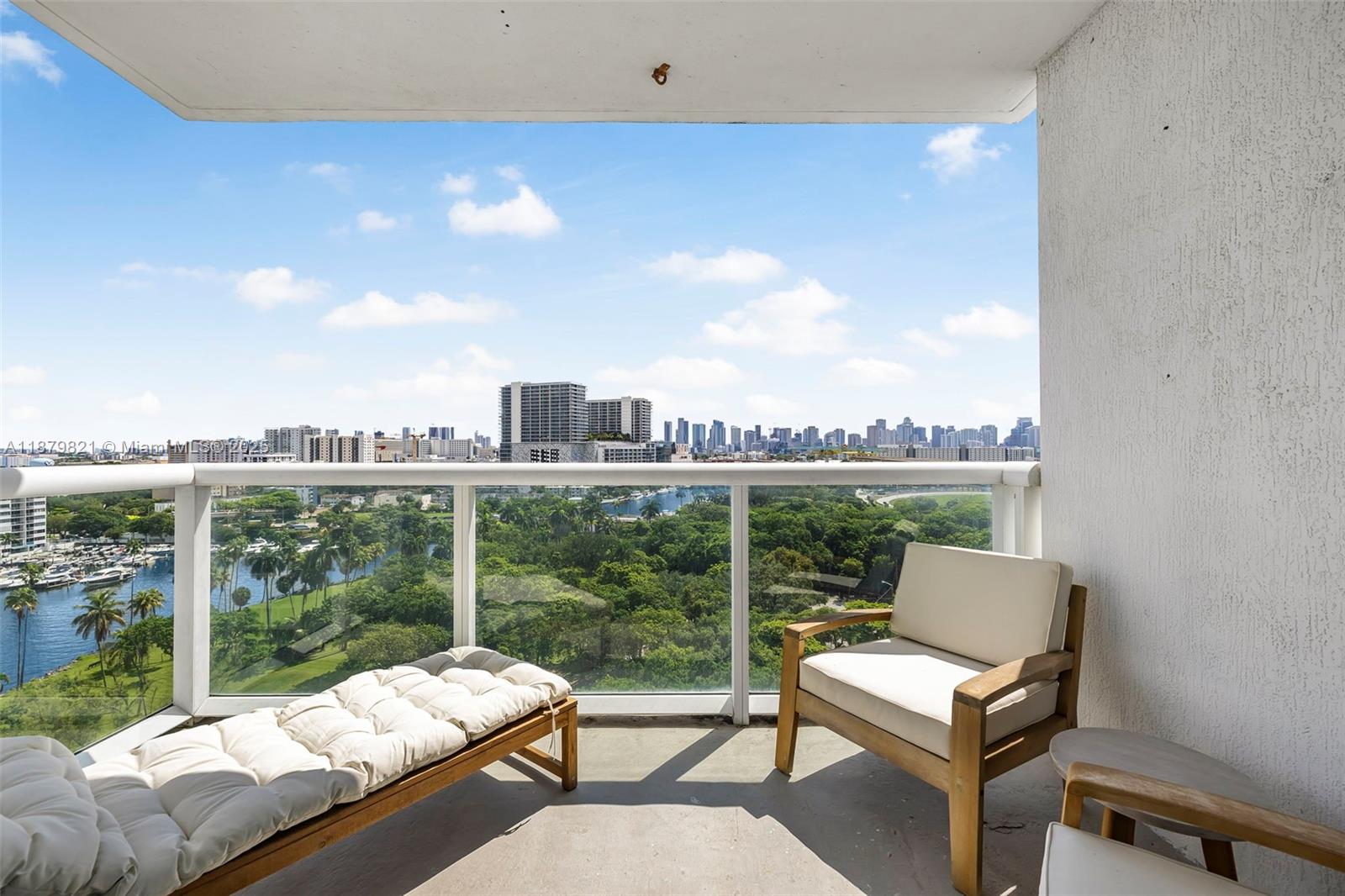 Terrazas Riverpark Villag