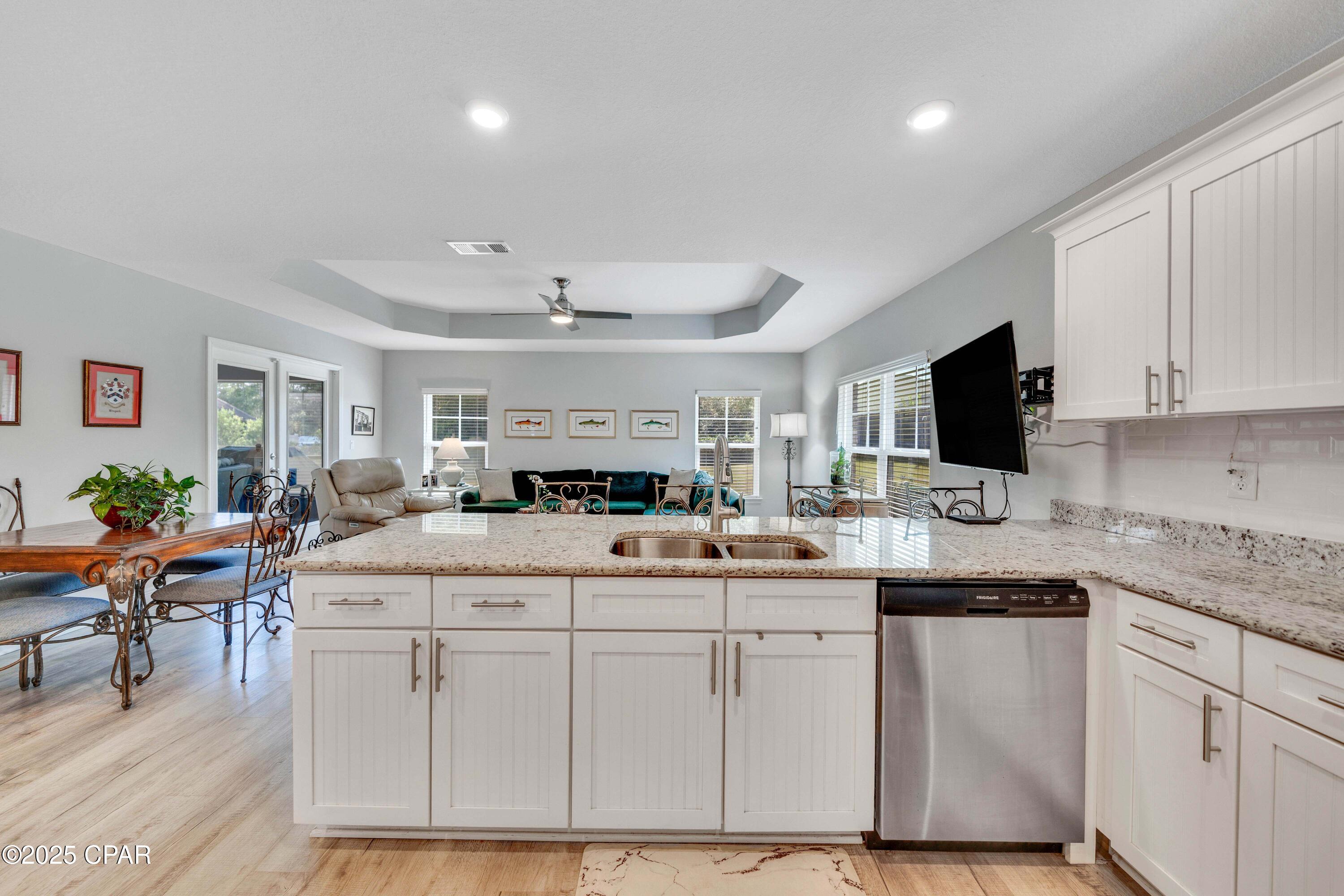 Idhtcdp4lzy970peowp7ynymiigs9ay _jw B2ru82i