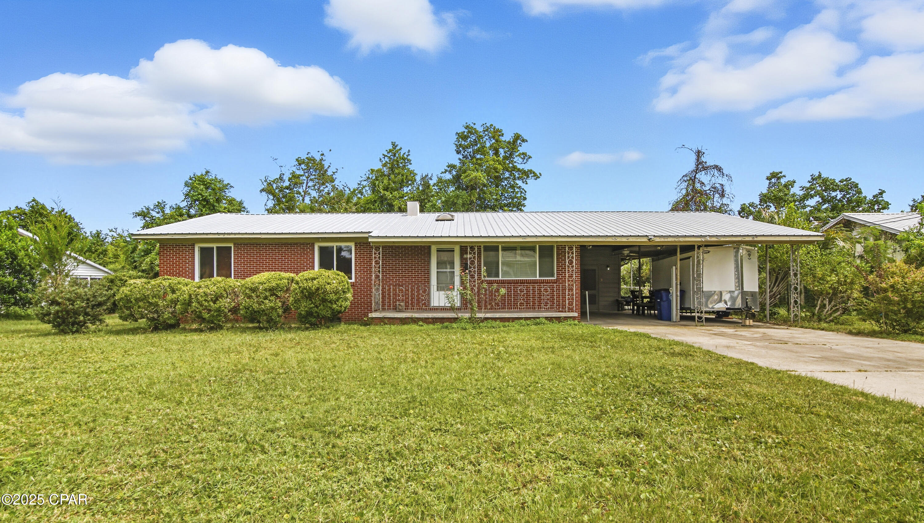 Image 2 For 1112 Earl Avenue