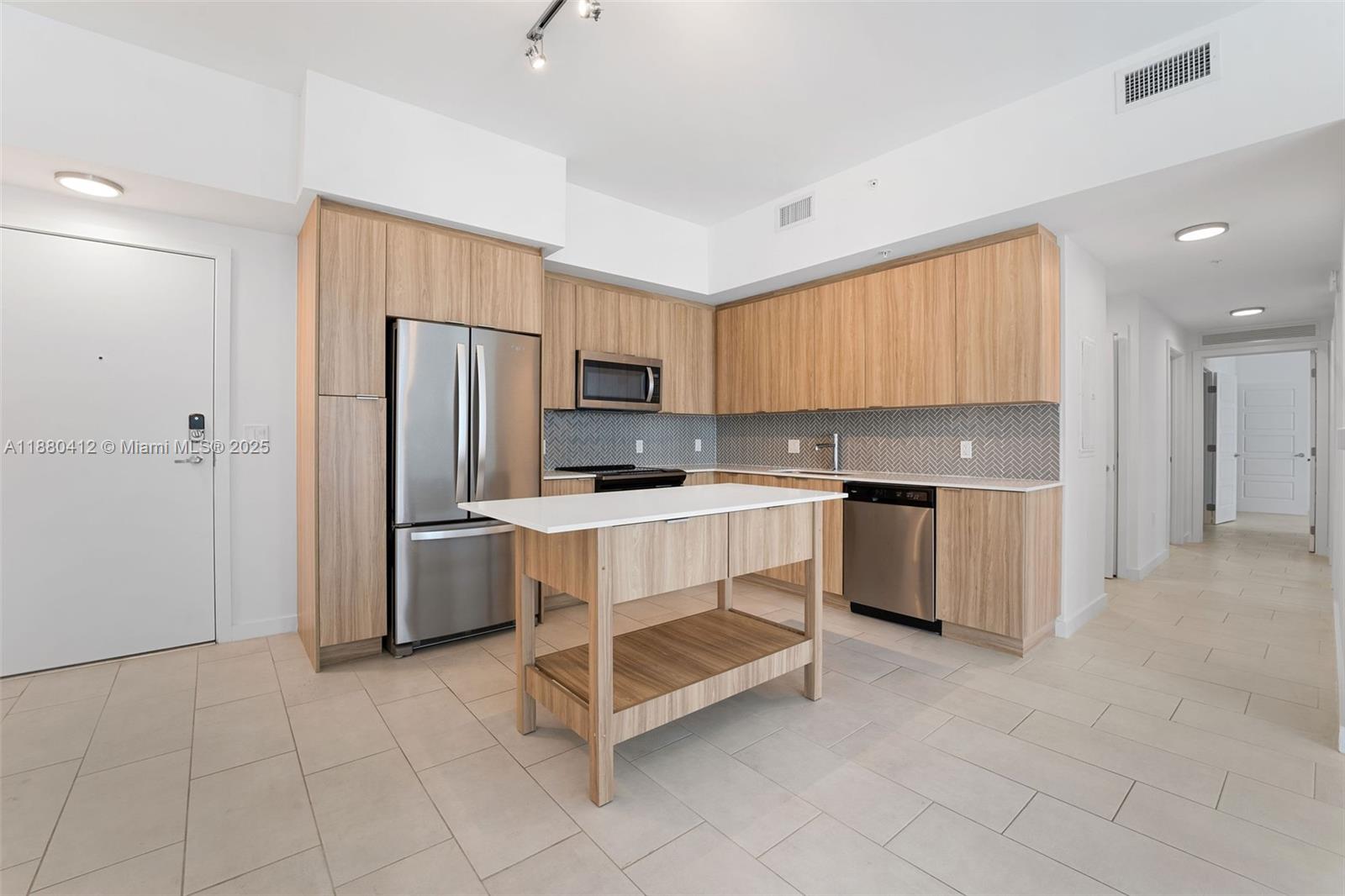 Property photo # 7