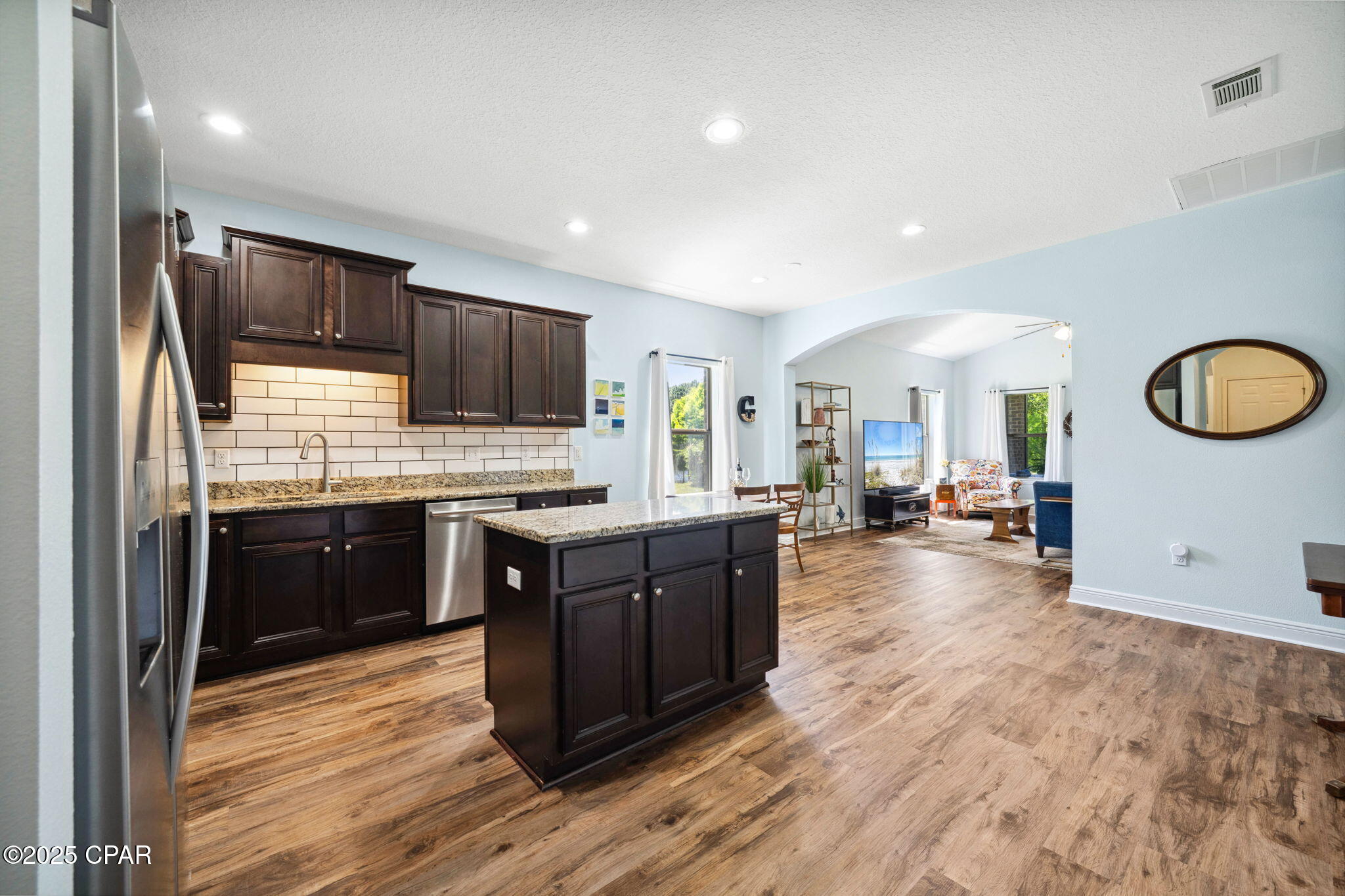 Djegpj0kskomcntiuina4k6ficzoruw9r0lov6cpmgg