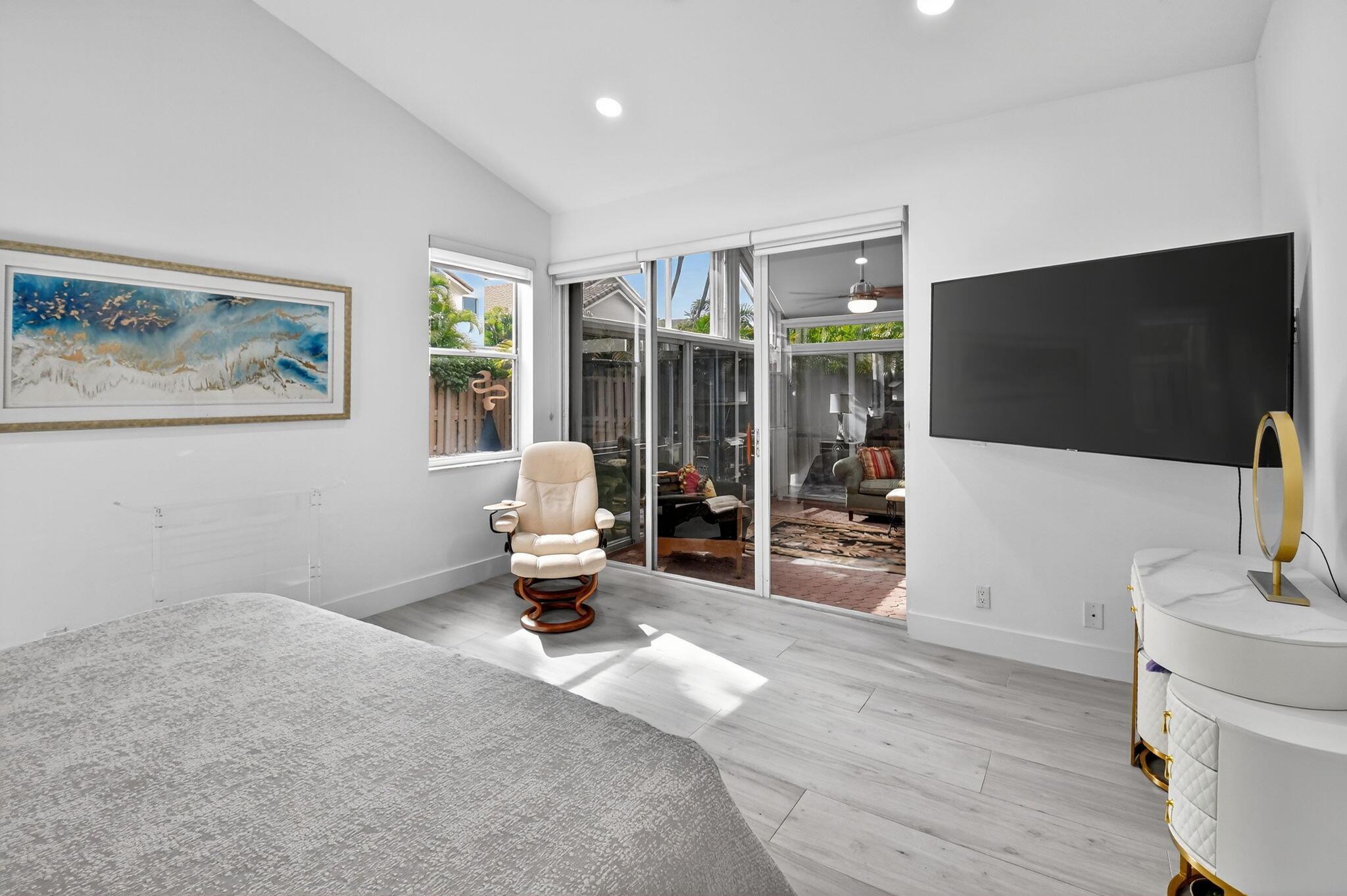 6668 NW 25th Terrace