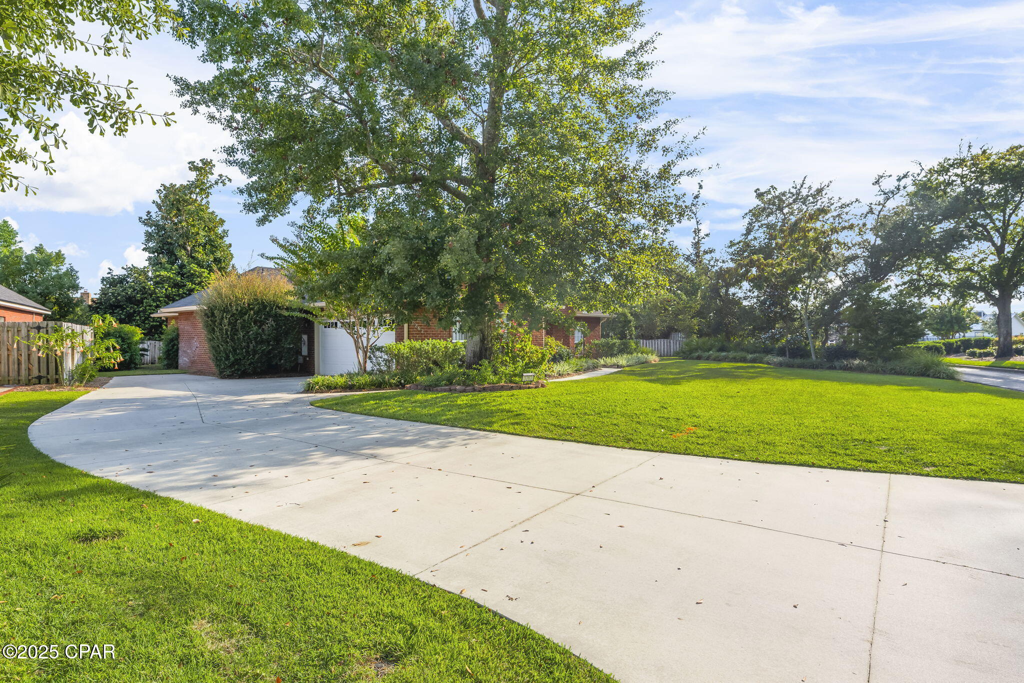 Image 3 For 3262 Country Club Drive