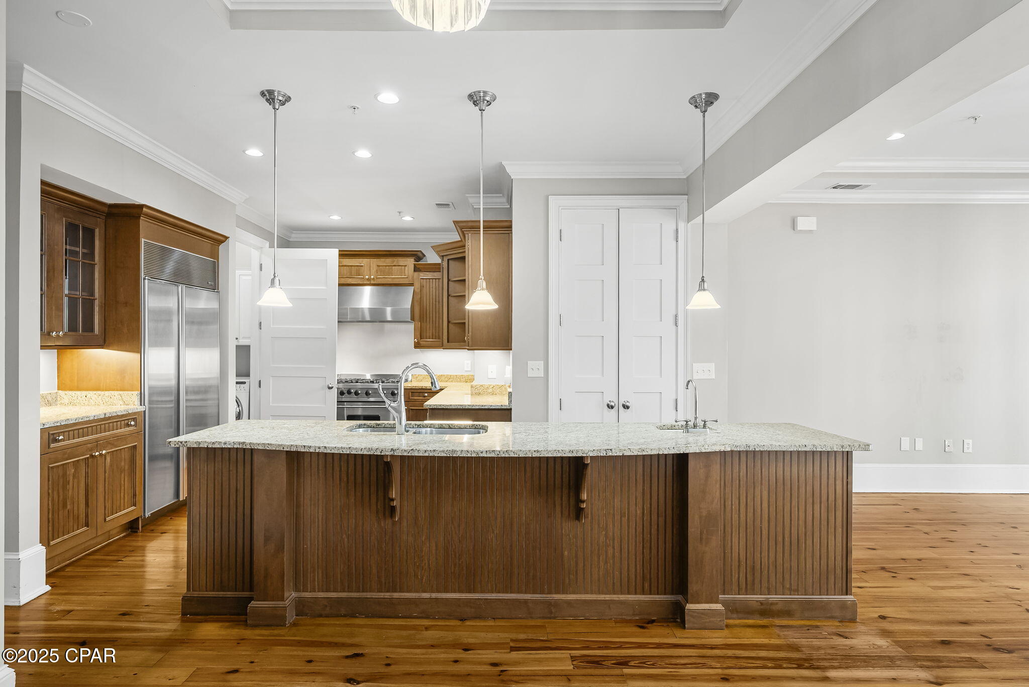 Ueckes_fikuq8qel27nbkgowblyd5ebckzmvpilplcs