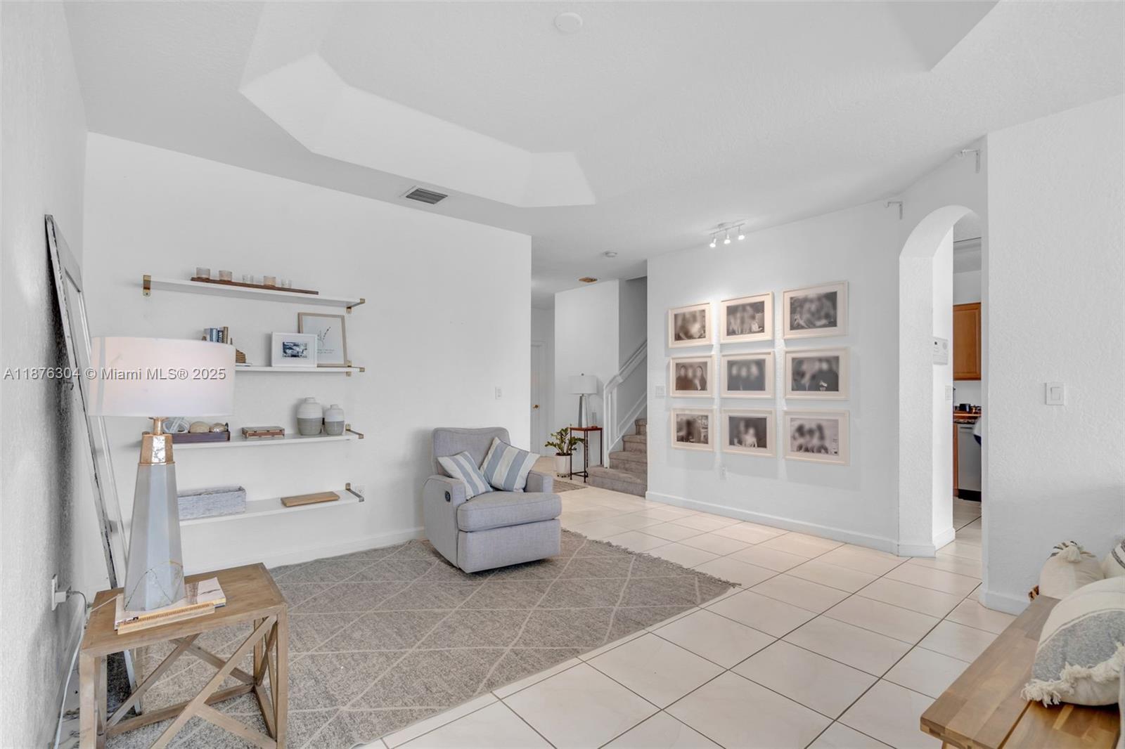 Property photo # 4