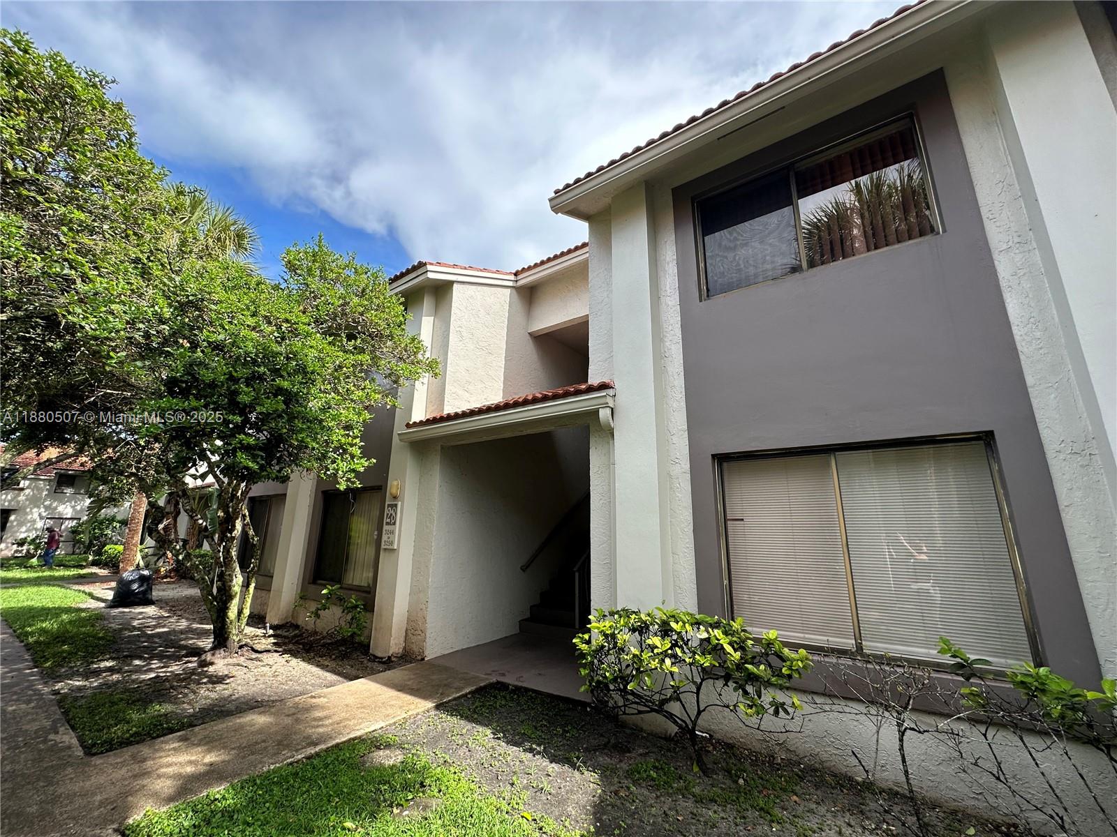 Property photo # 0