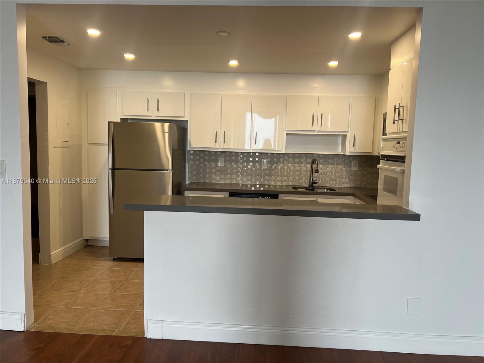 Property photo # 6