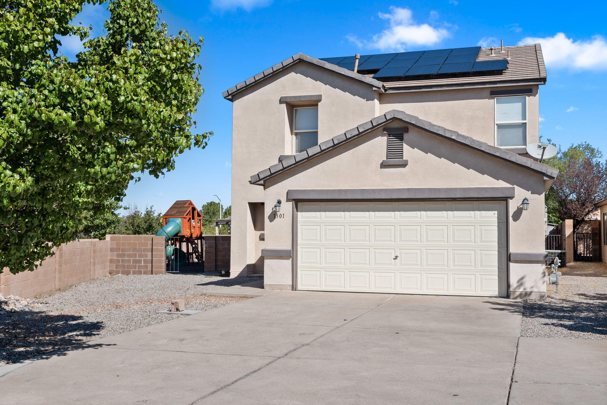 Welcome to this spacious 4-bedroom, 3-bathroom home with an additional office, tucked away in the highly sought-after Vista Del Norte neighborhood. Built by KB Homes in 2003, this property combines quality construction with modern updates, including updated flooring,paint, and stainless steel appliances.Situated on a generous .17-acre lot at the end of a quiet cul-de-sac, this home offers a large backyard with plenty of space for entertaining, gardening, or play.