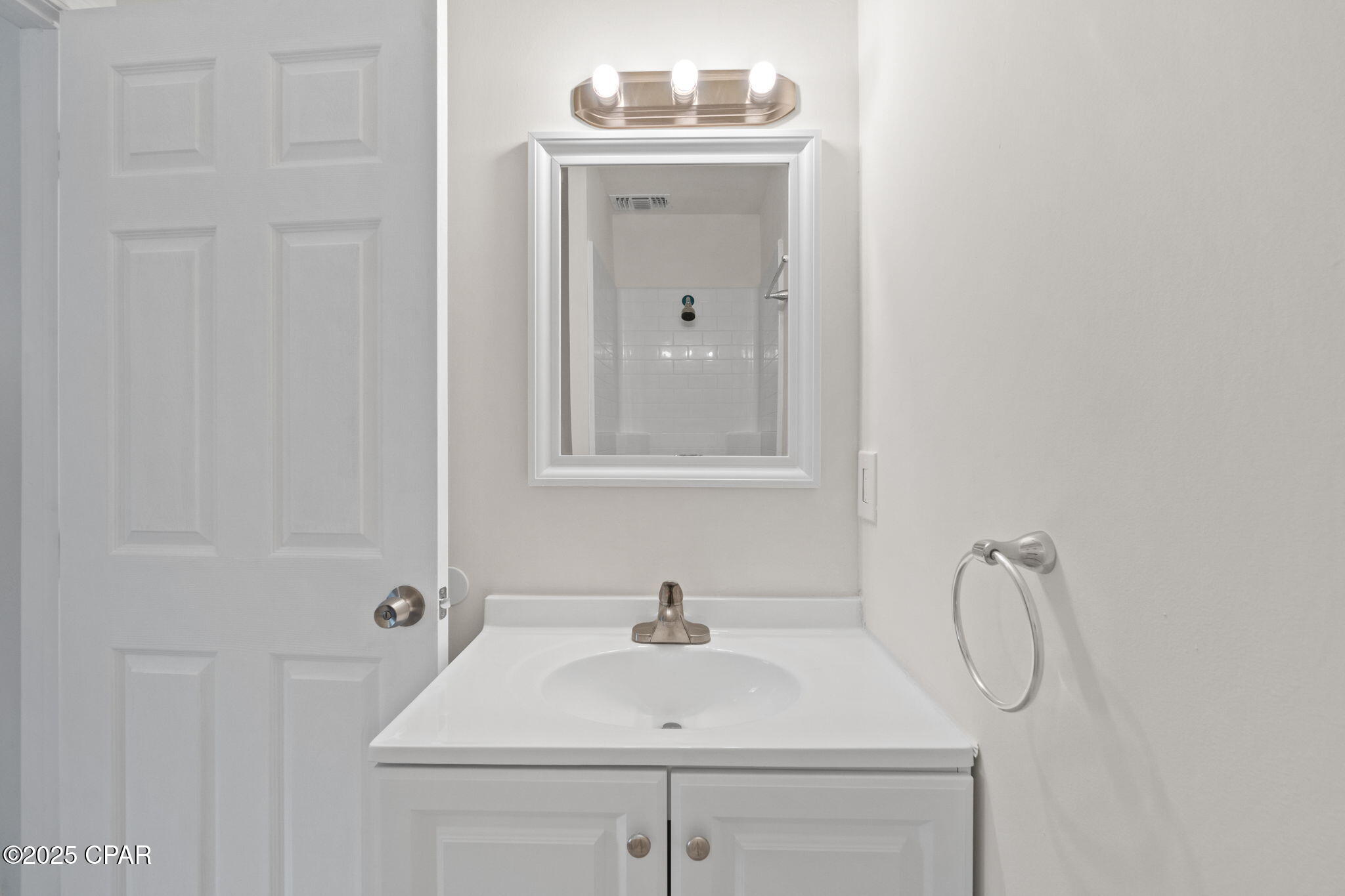 Image 14 For 112 Detroit Avenue