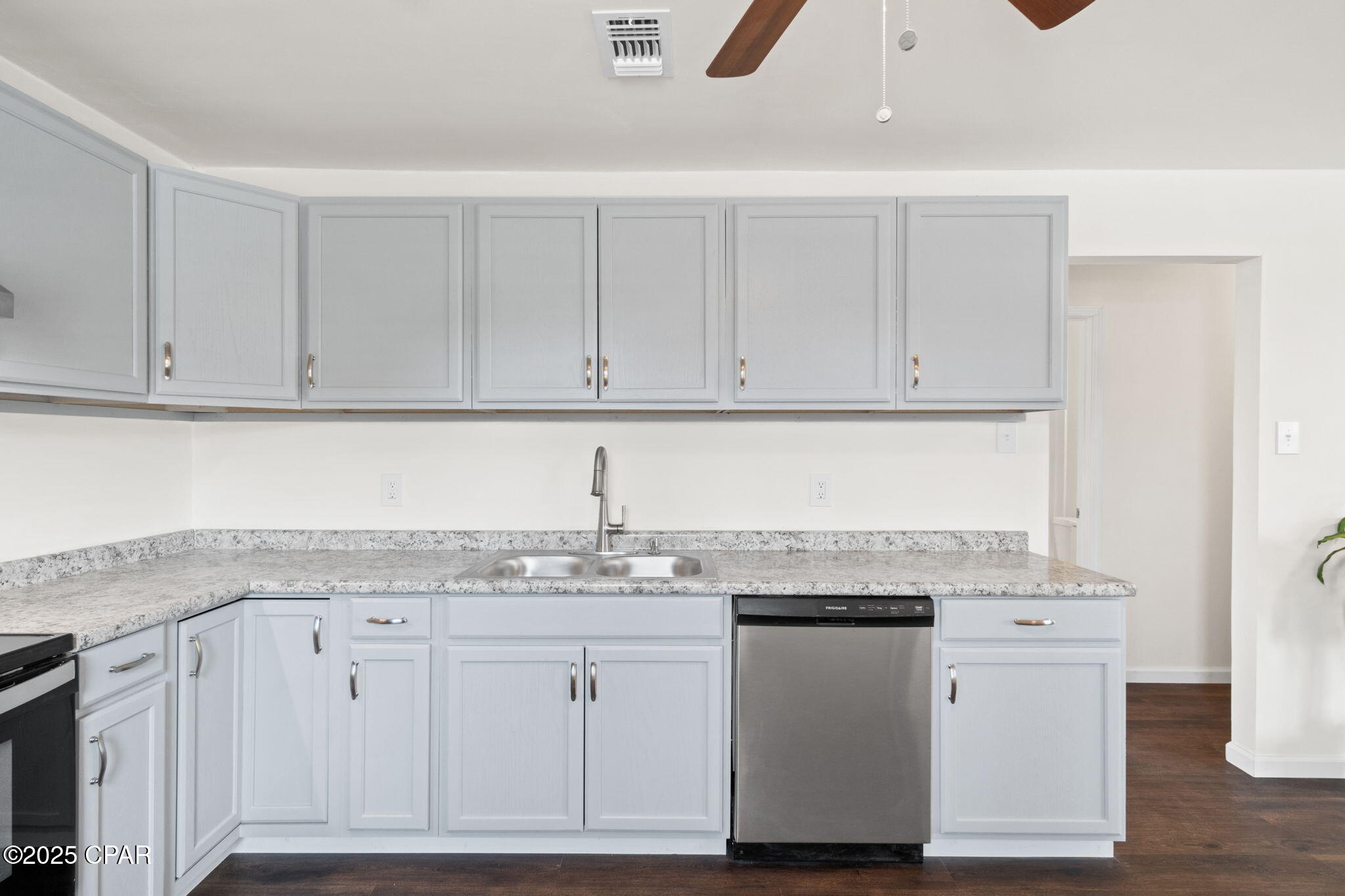 Image 29 For 112 Detroit Avenue