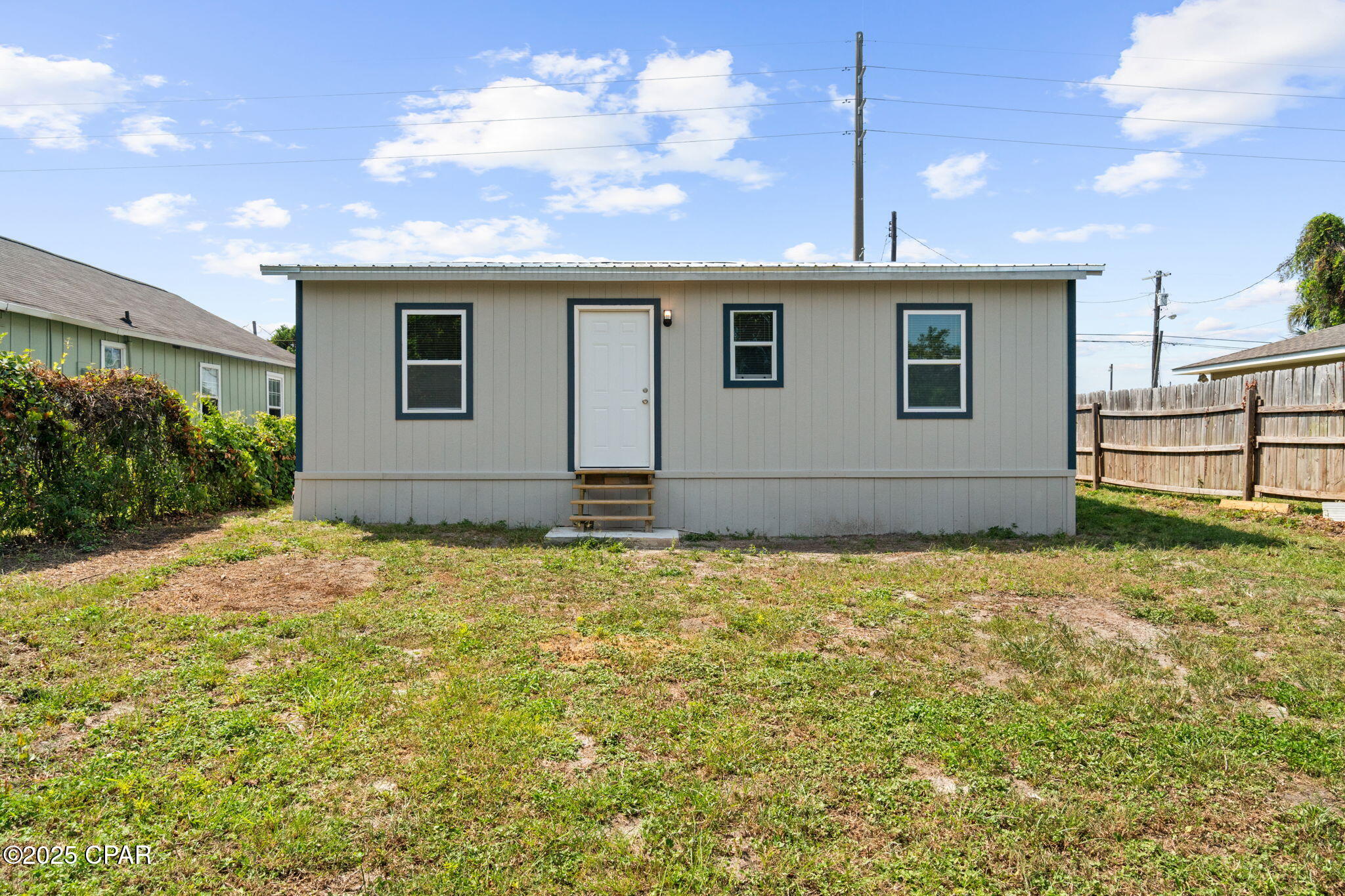 Image 37 For 112 Detroit Avenue