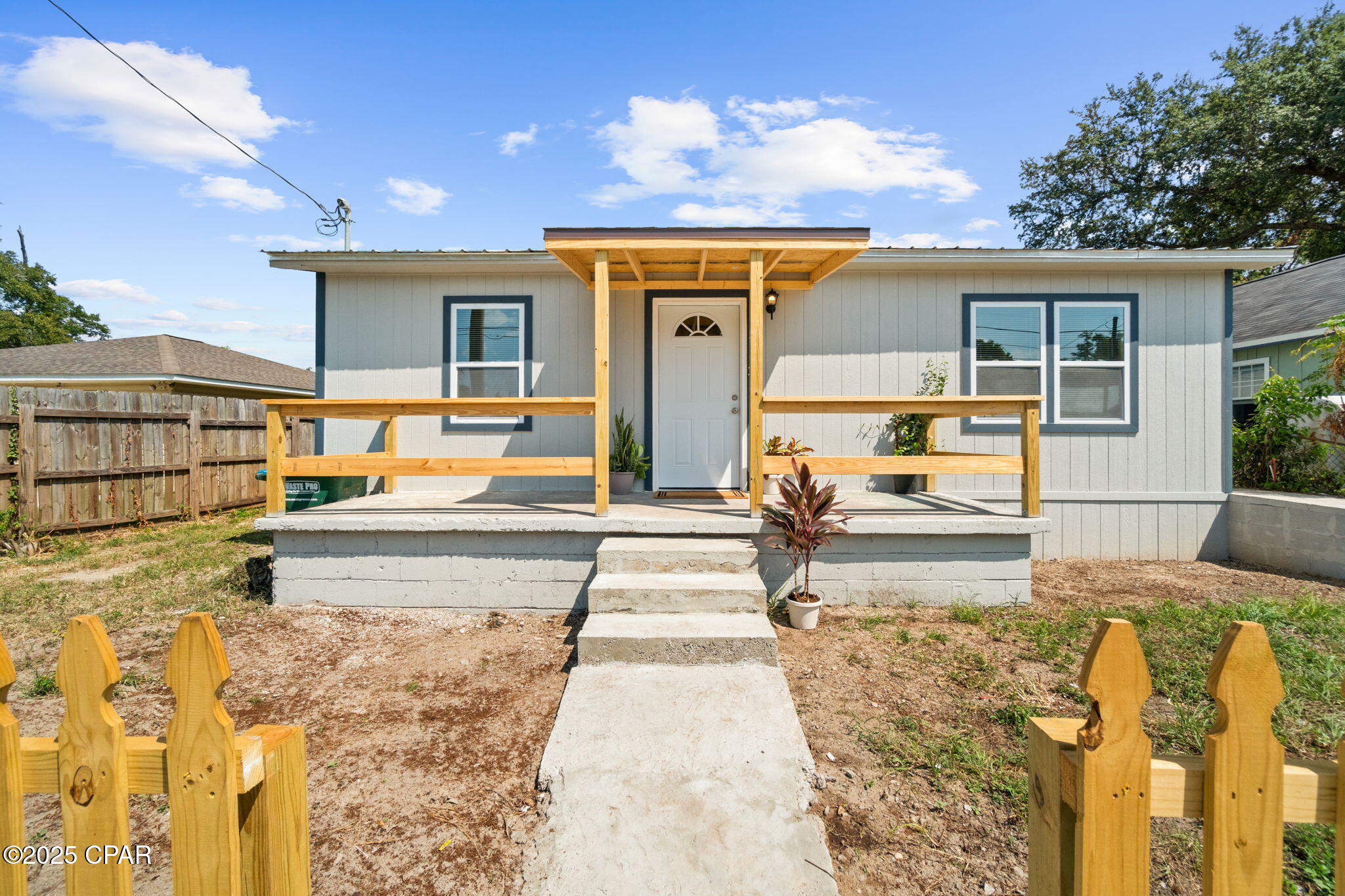 Image 4 For 112 Detroit Avenue