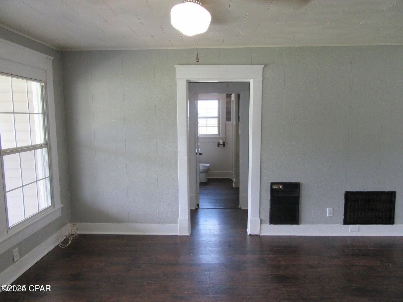 Image 5 For 708 Hwy 22a  A & B