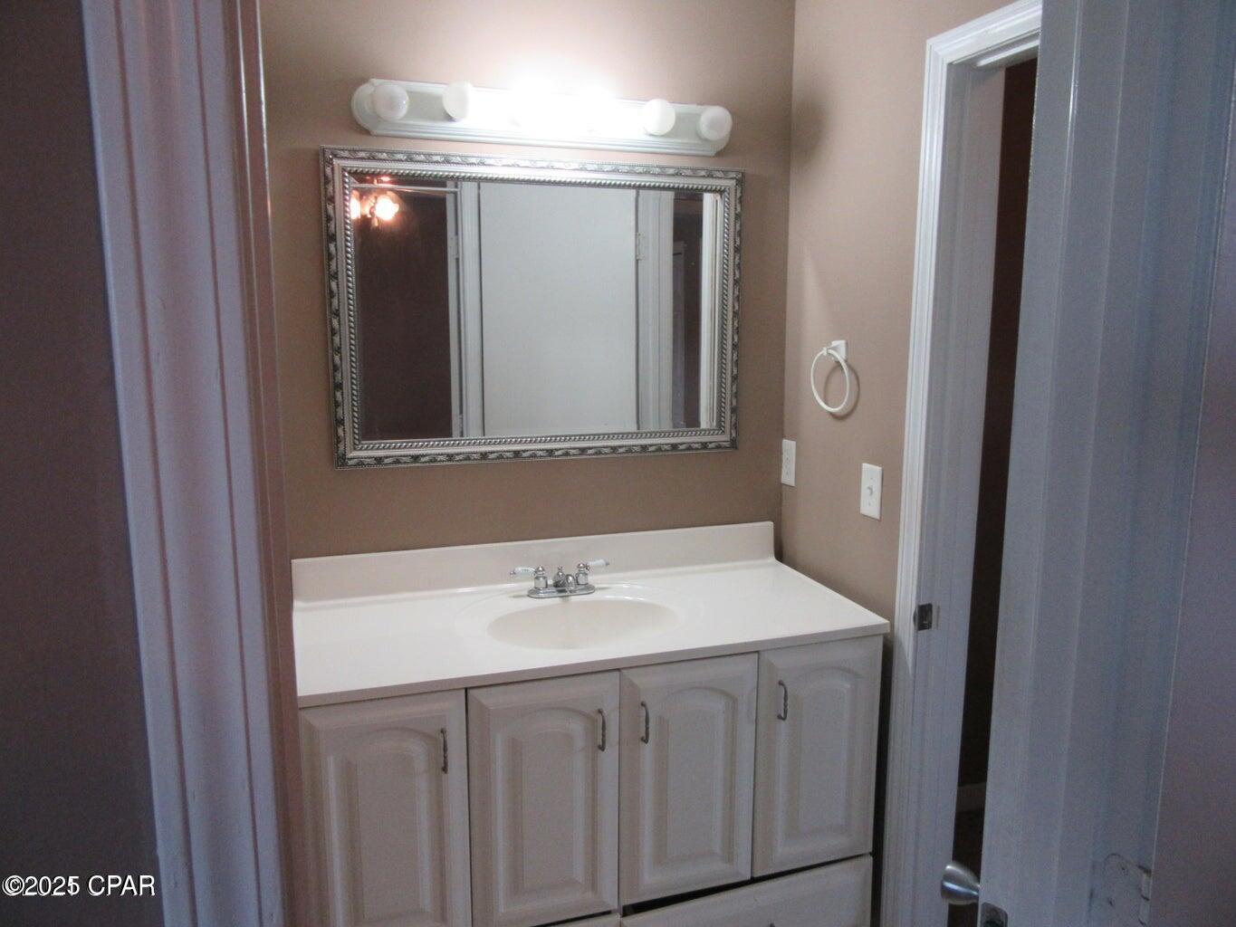 Txnfnehnofvy3hynovmatcyf6yuwdrru2hhqdl4qj2u