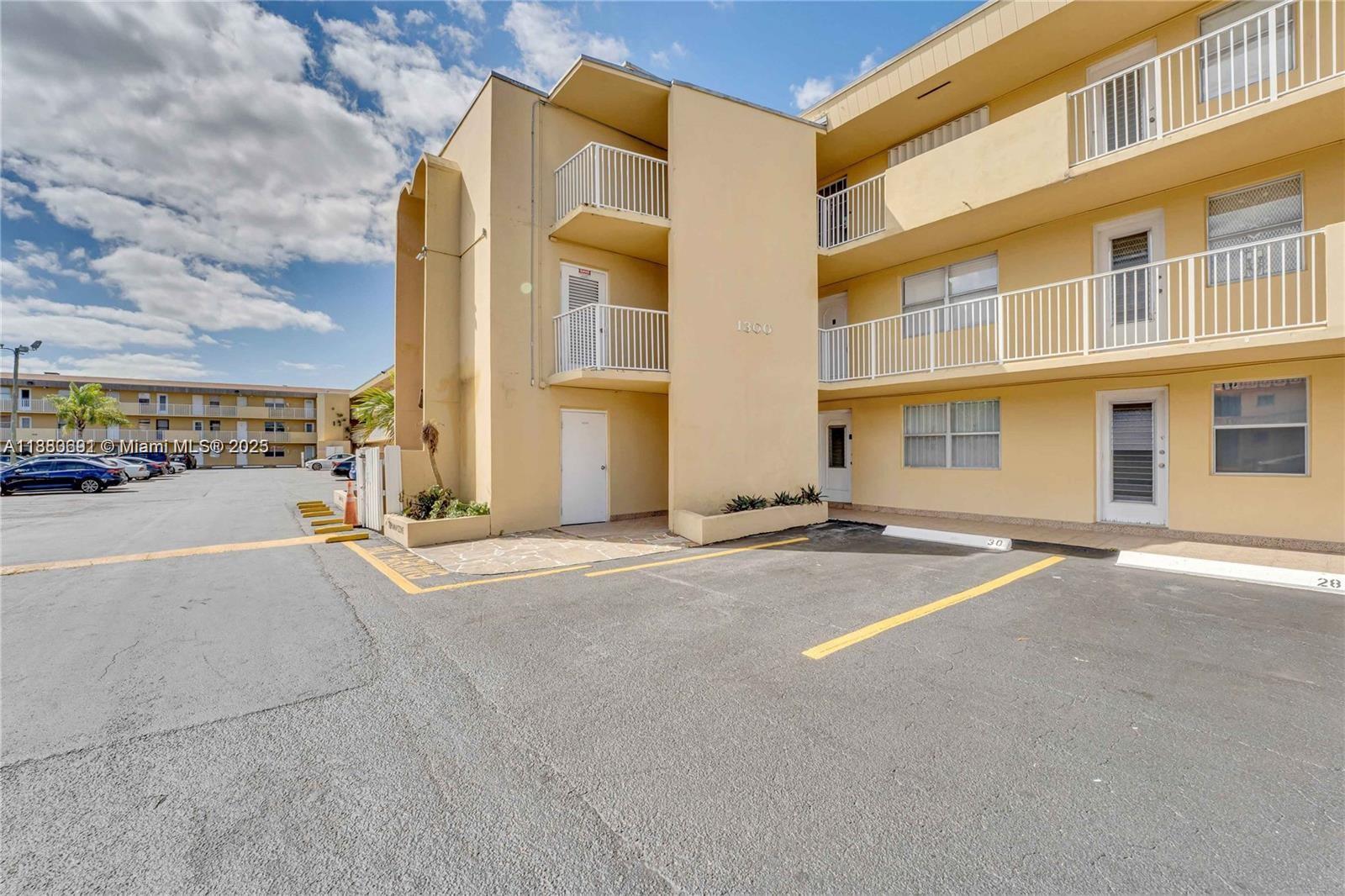 Property photo # 0