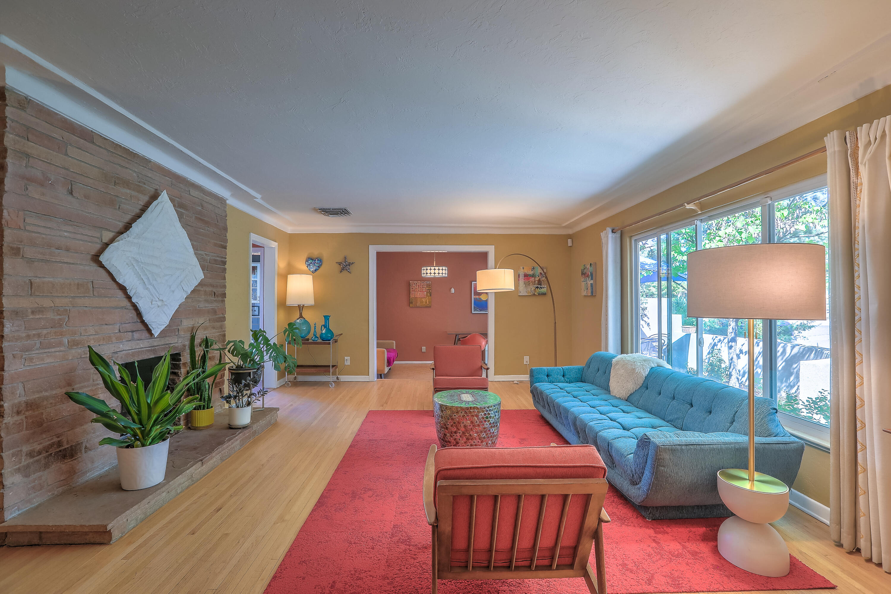 707 RICHMOND Drive SE 