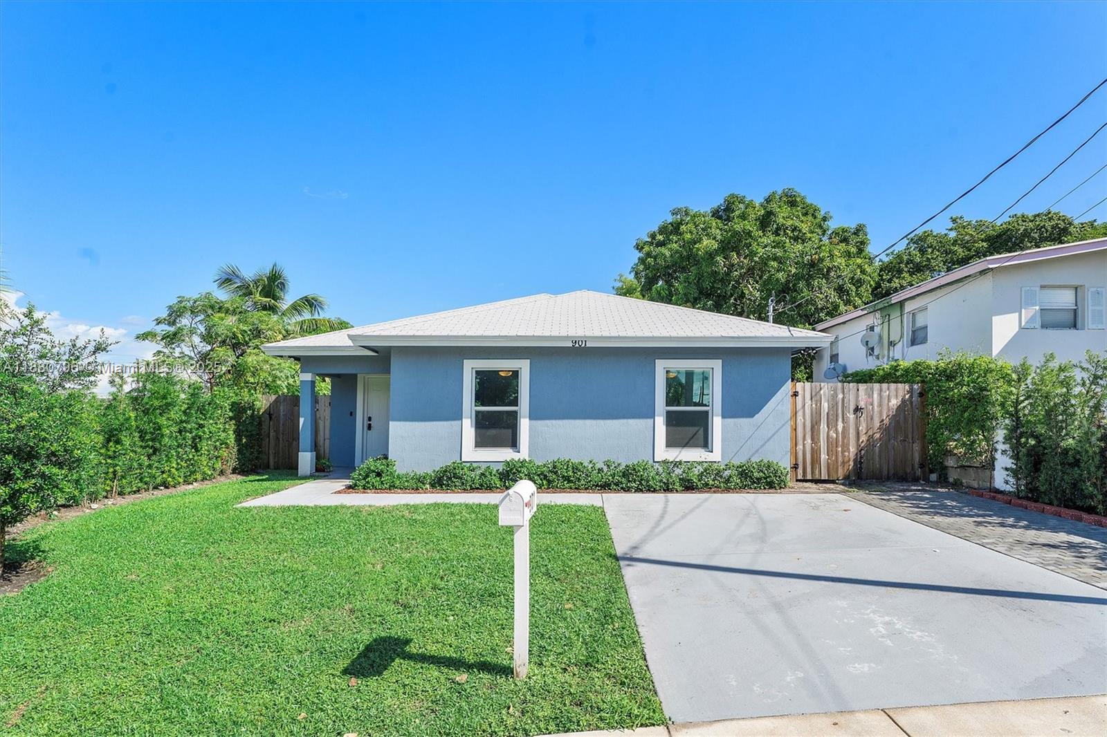 Property photo # 0
