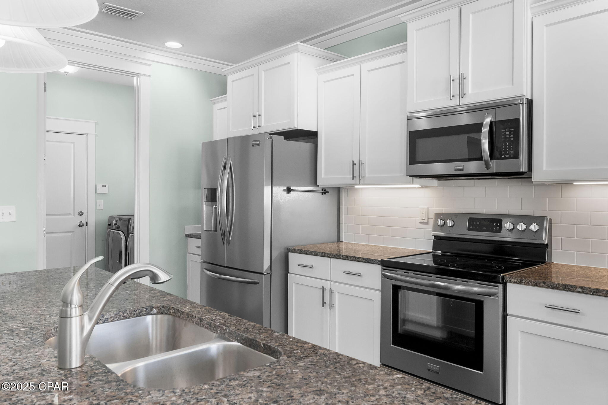 Image 13 For 220 Laurel Oak Lane