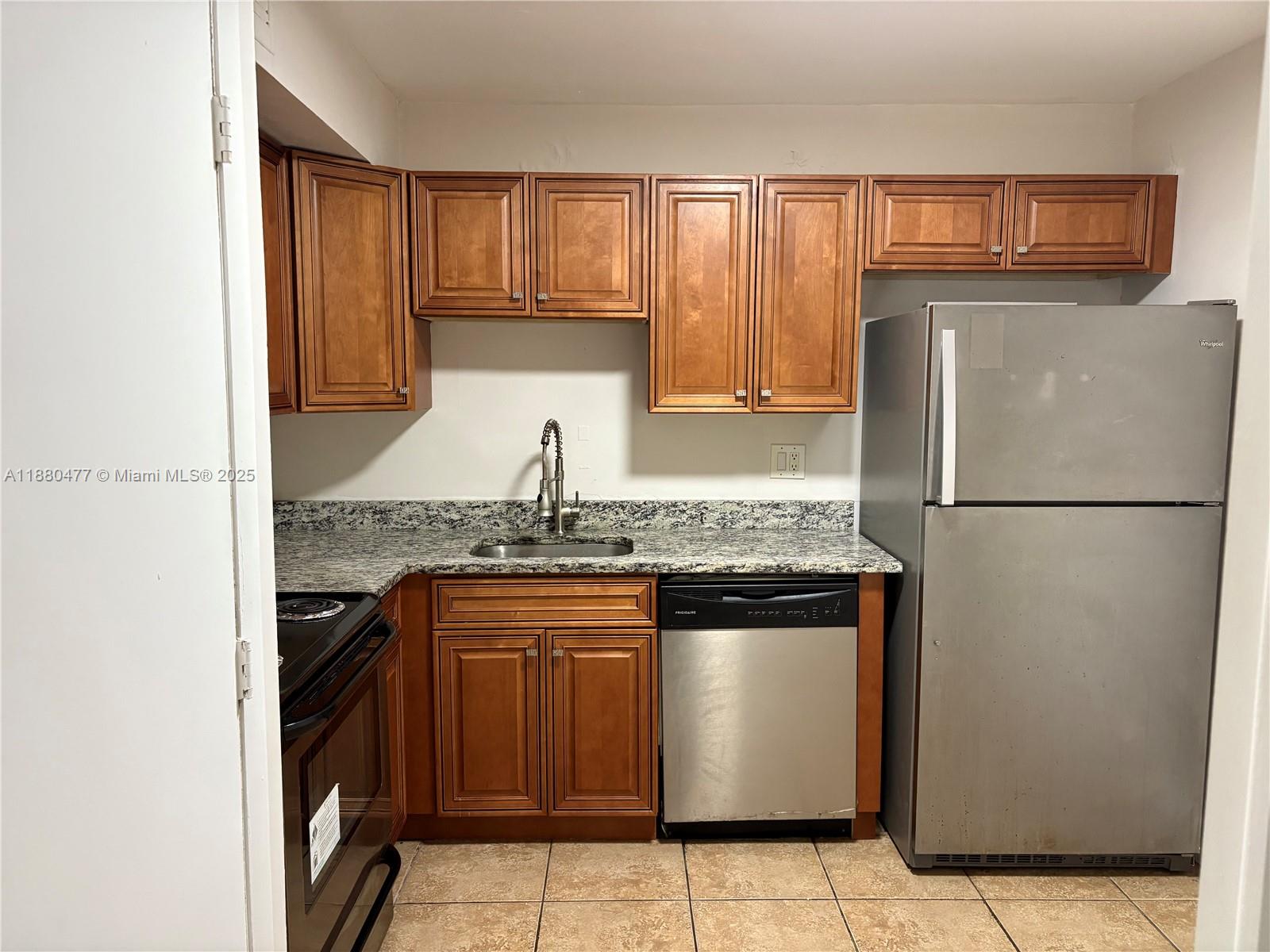 Property photo # 4