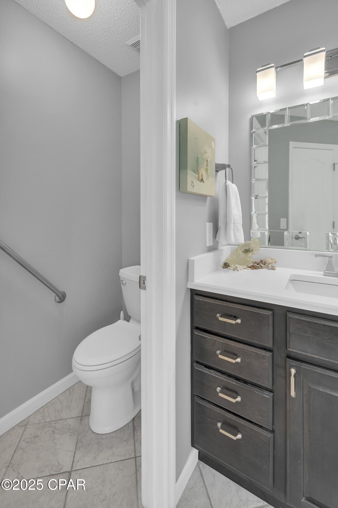 0z_3bzoywmtc79bbuth_gv_wh7riqzn7ascy03o Orq