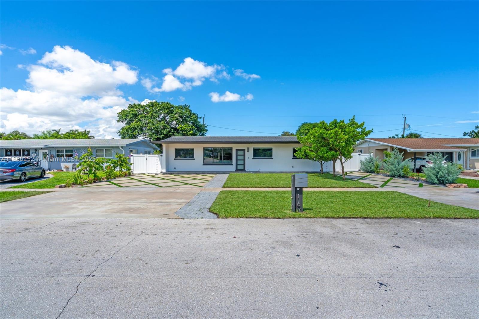 168 Granada Dr, Palm Springs, Florida 33461