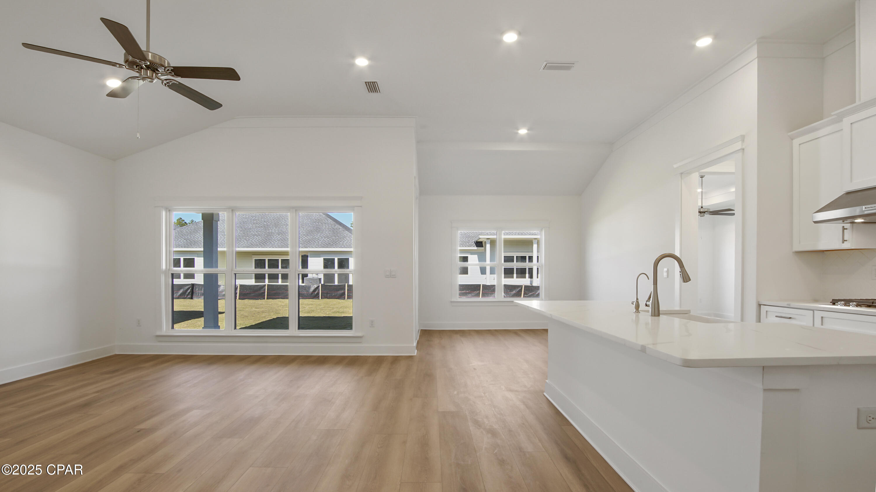 Image 3 For 954 Crystal Bayou Boulevard