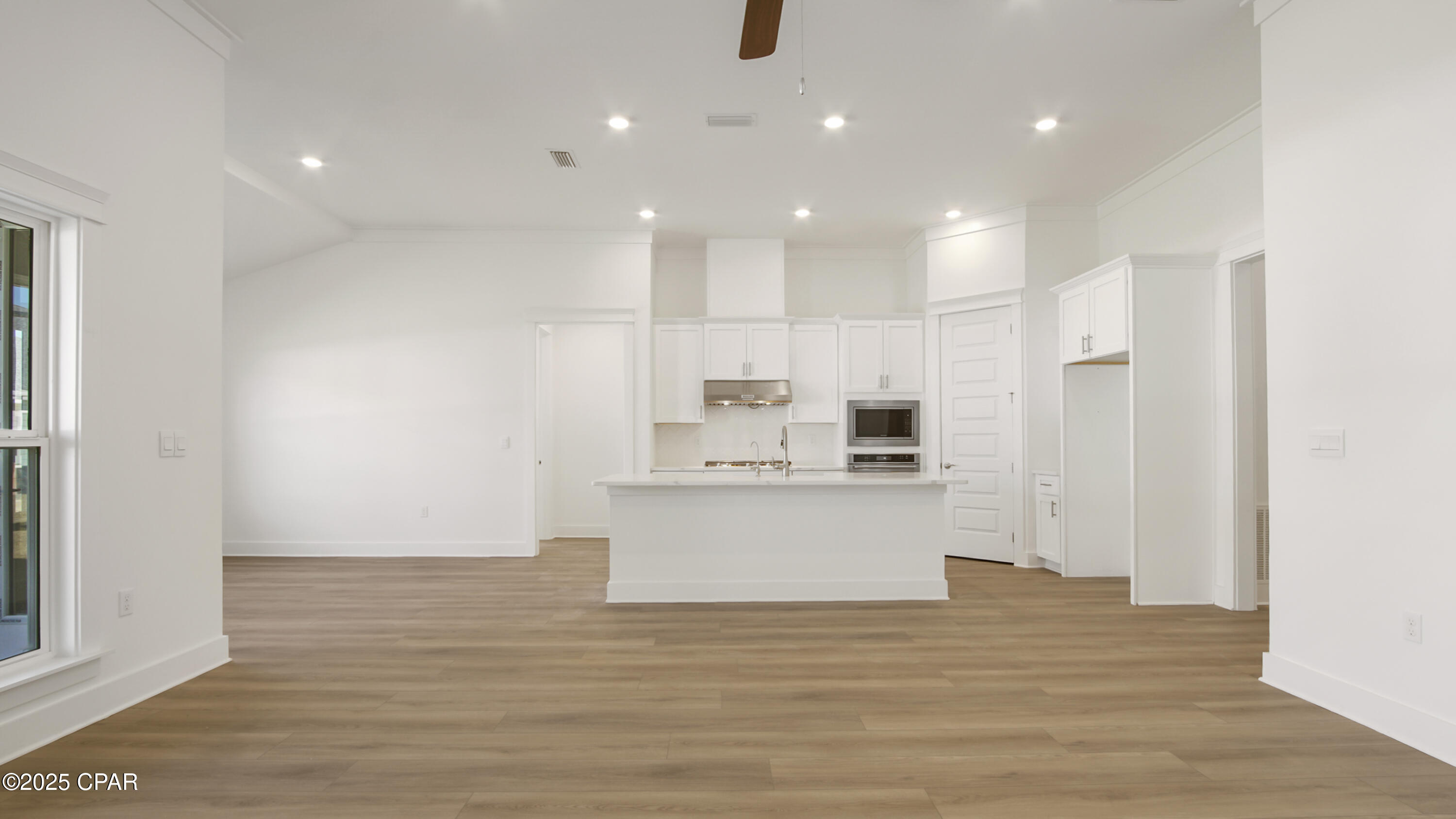 Image 4 For 954 Crystal Bayou Boulevard