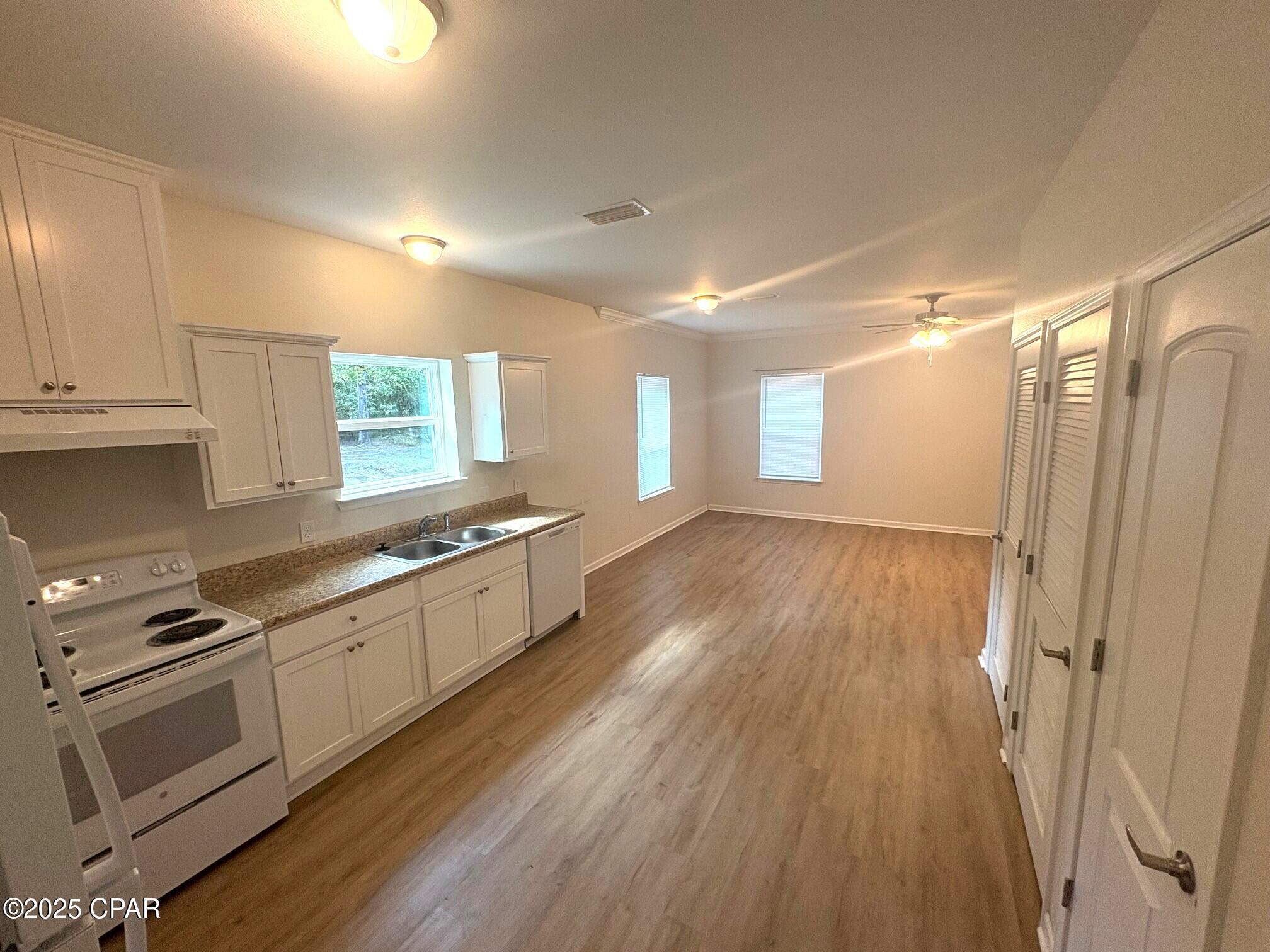 Image 11 For 5775 Belaire Drive