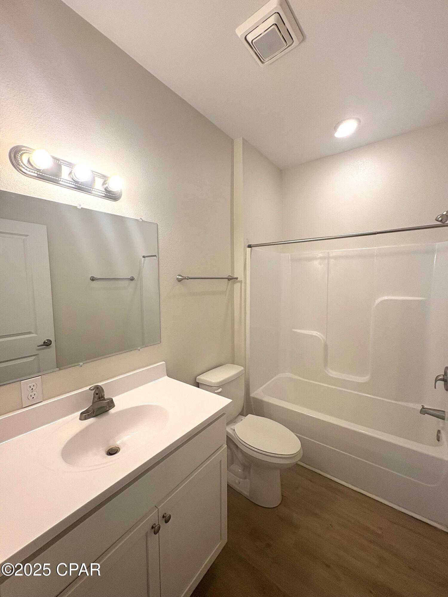 L00g1di1lmw2ona5il 5hgoaxtxoefzlnw0ealfgehg