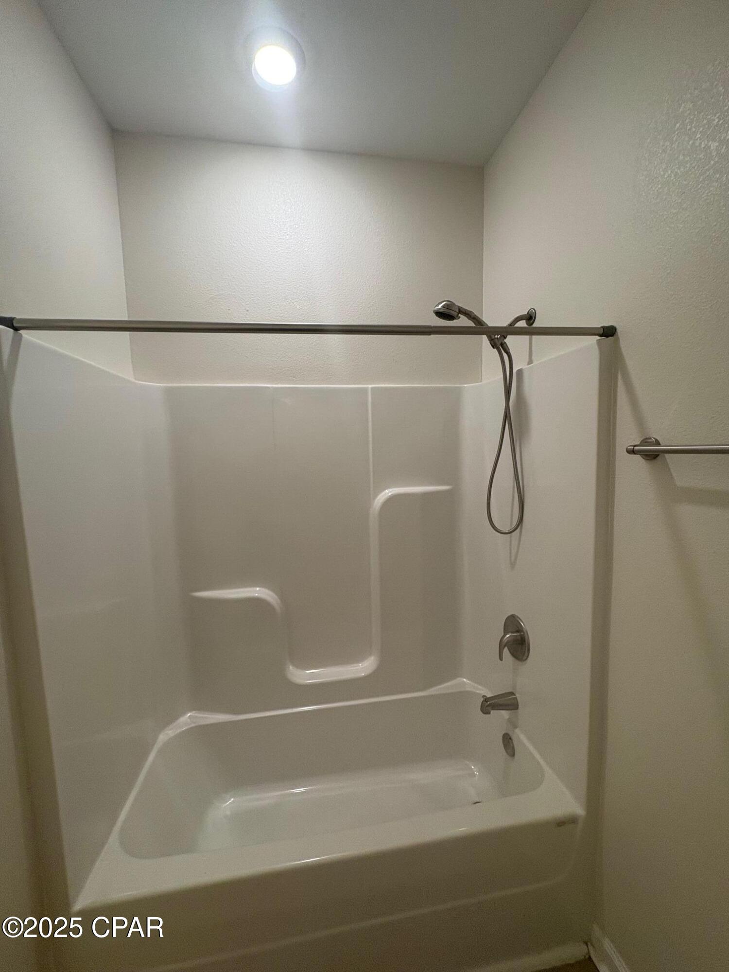 D_itkqlxp_x91ognuw9qyzk_s2nsnq4_pn9wdmm Aiy