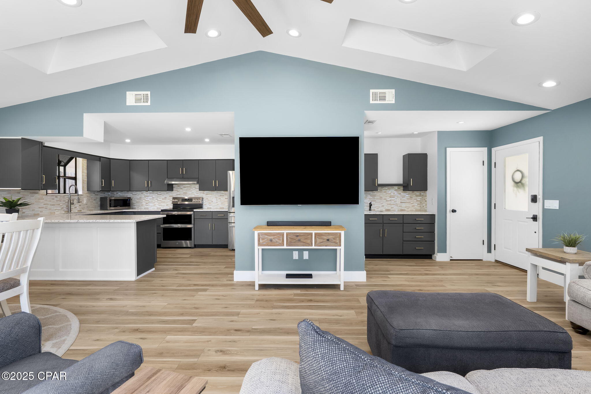 P9eocj7bd5gmbb2f82yg7mi_omxo6lniim5rvp5zv O