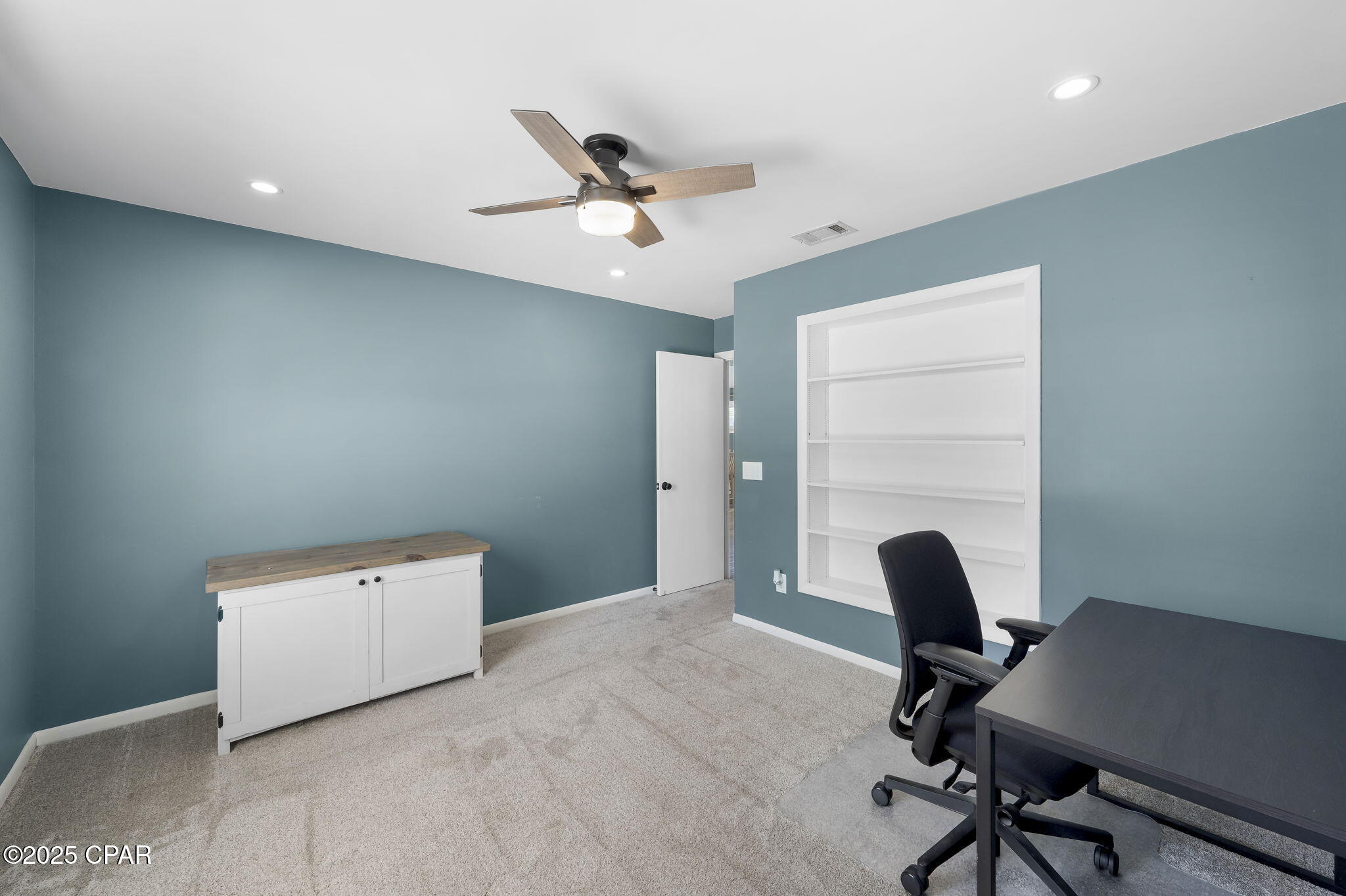 1ouip_usotqm8yze33f4degbdmaqiaqgcy2jmp_1yrm