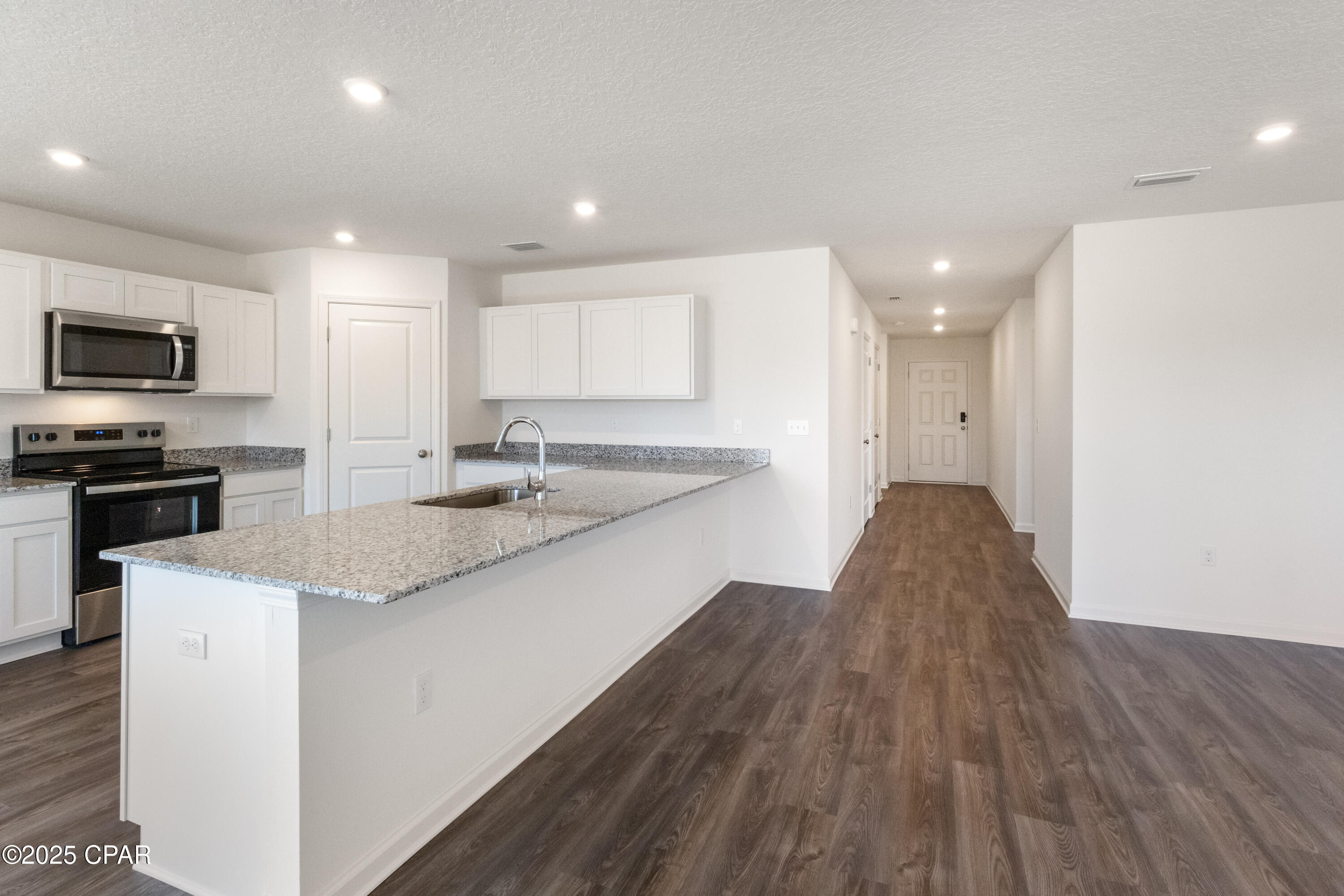 Image 7 For 971 Haywood Drive