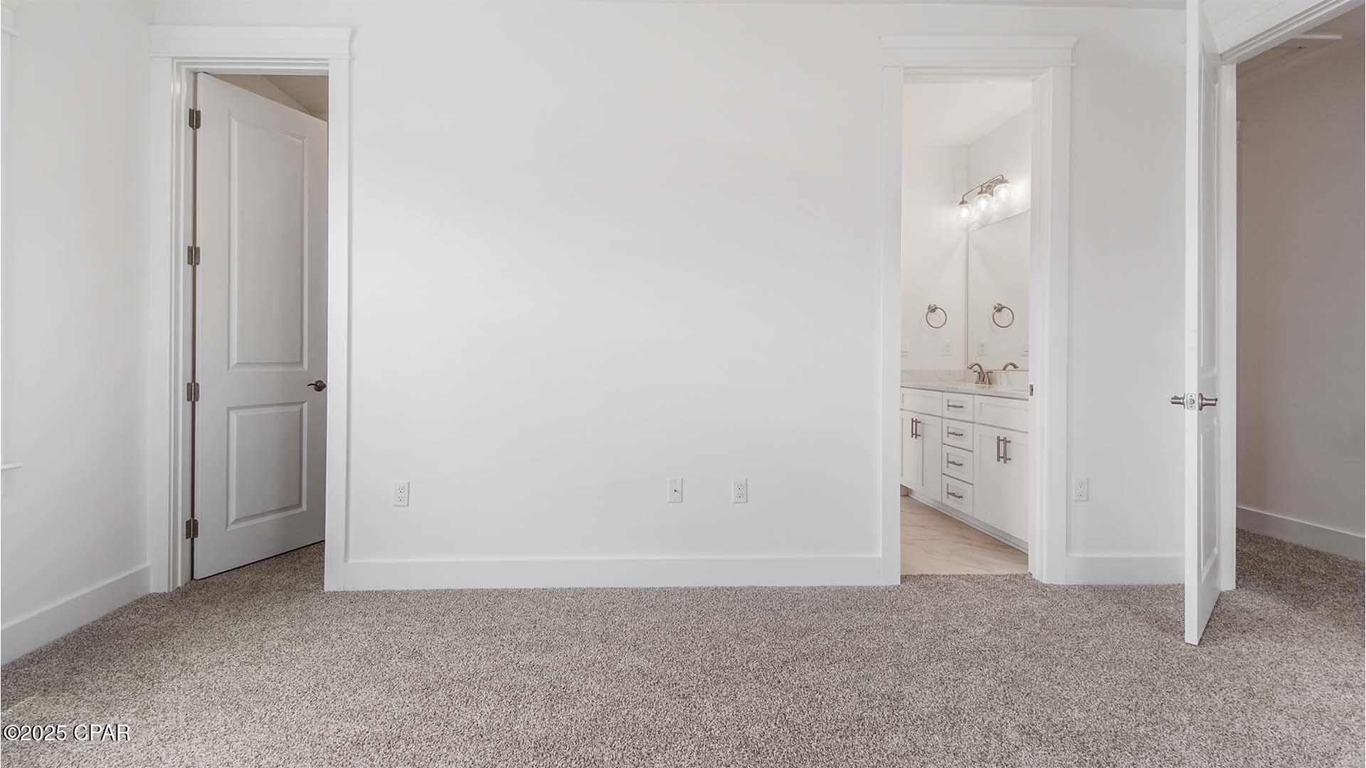 Q0rkbpp__x3q T1_aiguy8w6i0sbq3bt731 Schw0ri