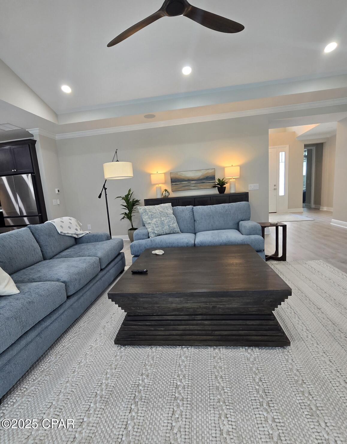 Qacs8u4u Evbscaa8tqnk9vomdygwiemmikkxyrnuyg