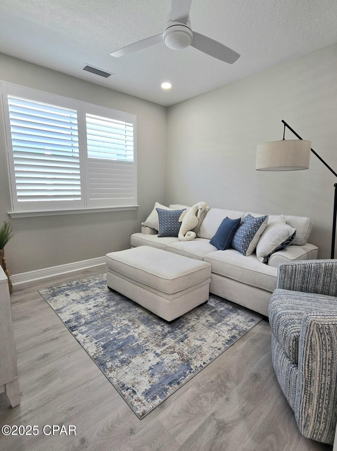 Z3zpxbwqsfmnucwxclkhwhirtwwhiznnus3fa8exqg8