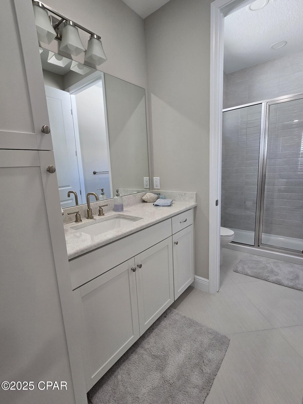 Q6breaysc5zgaltaot0i9vcvmeroluihfh9jvc6fpnc