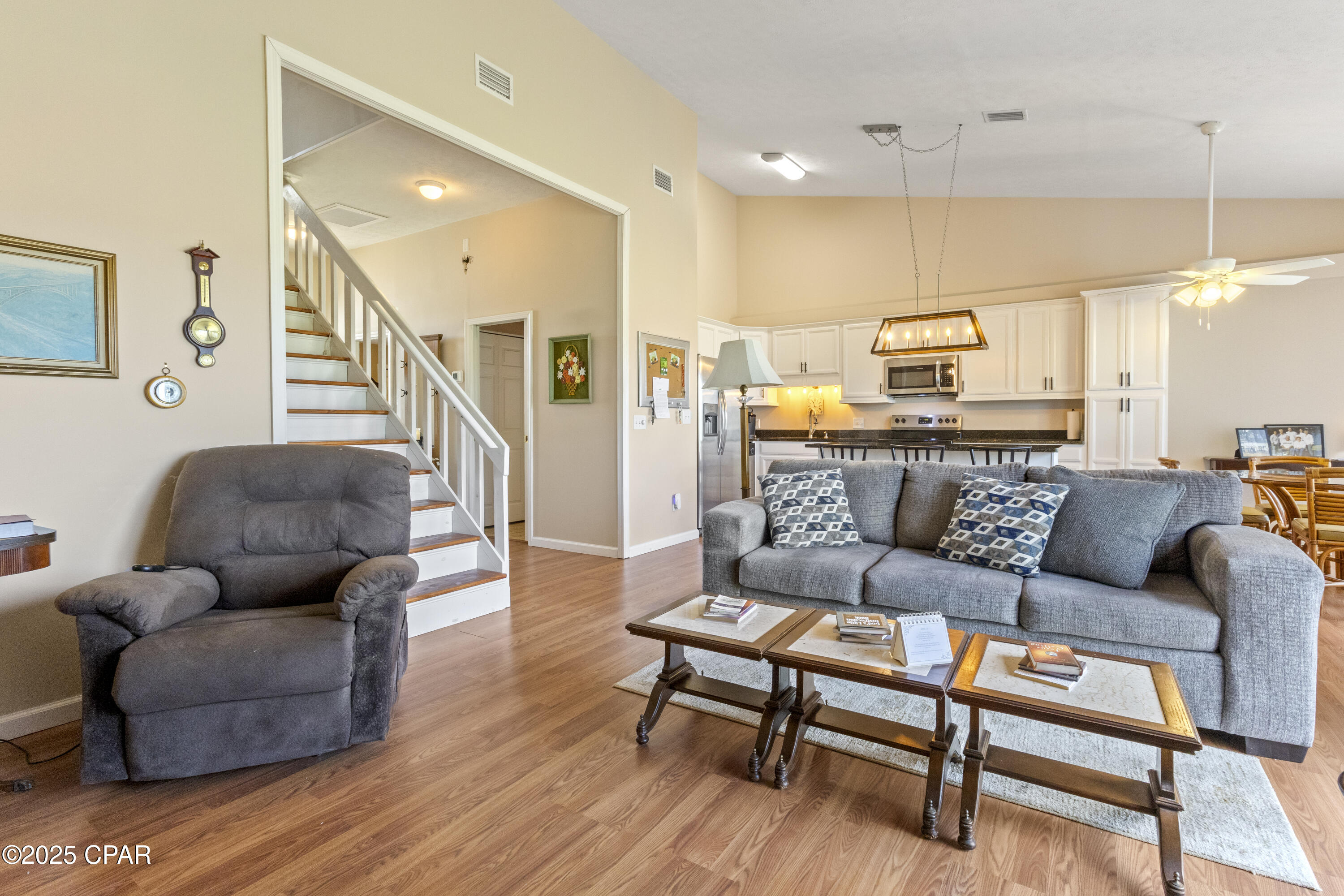 3jzrqafb9mi3_ofidvpuyar1sx Fqvqpno_jf7ovg9a