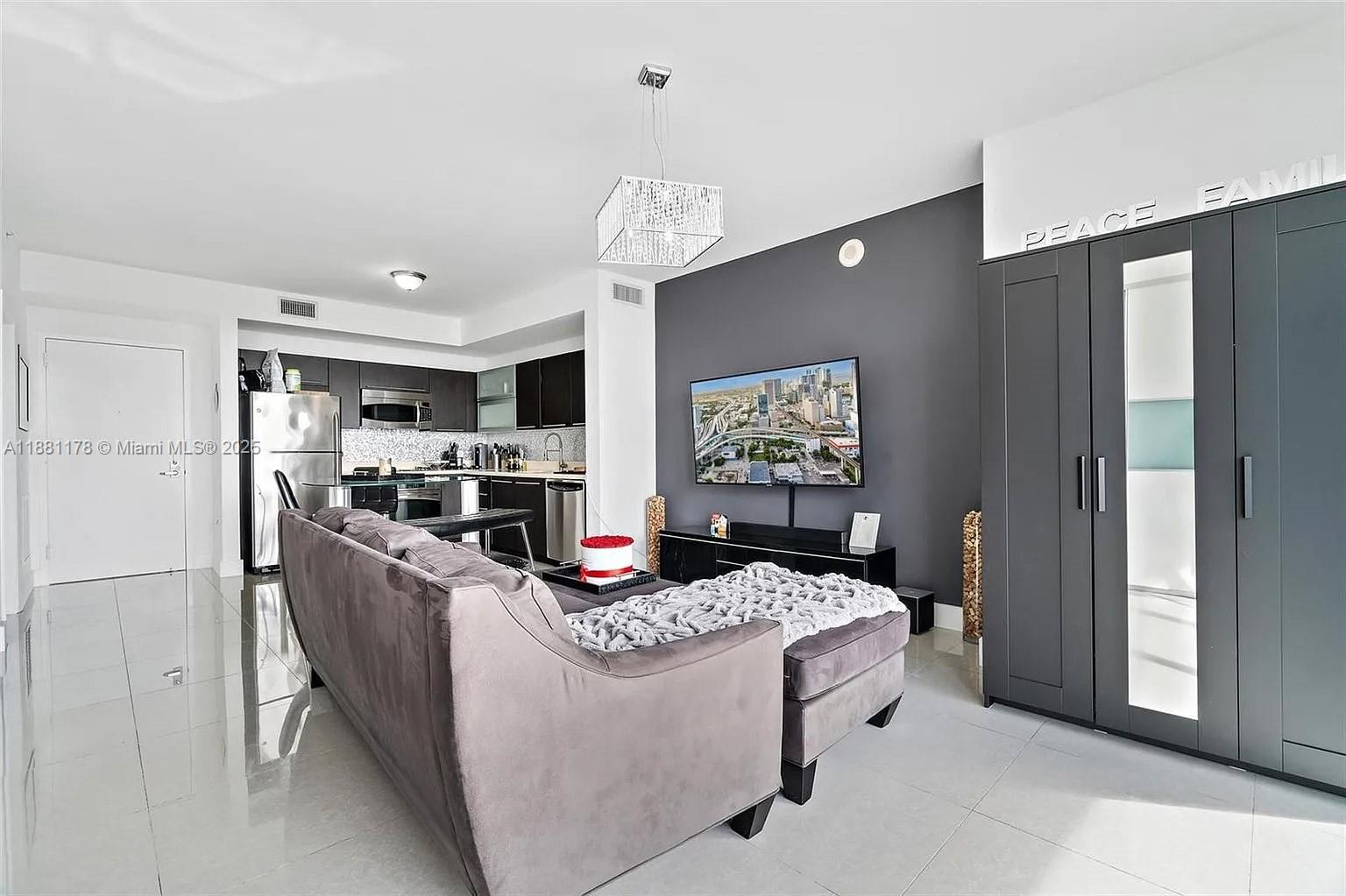 Property photo # 4