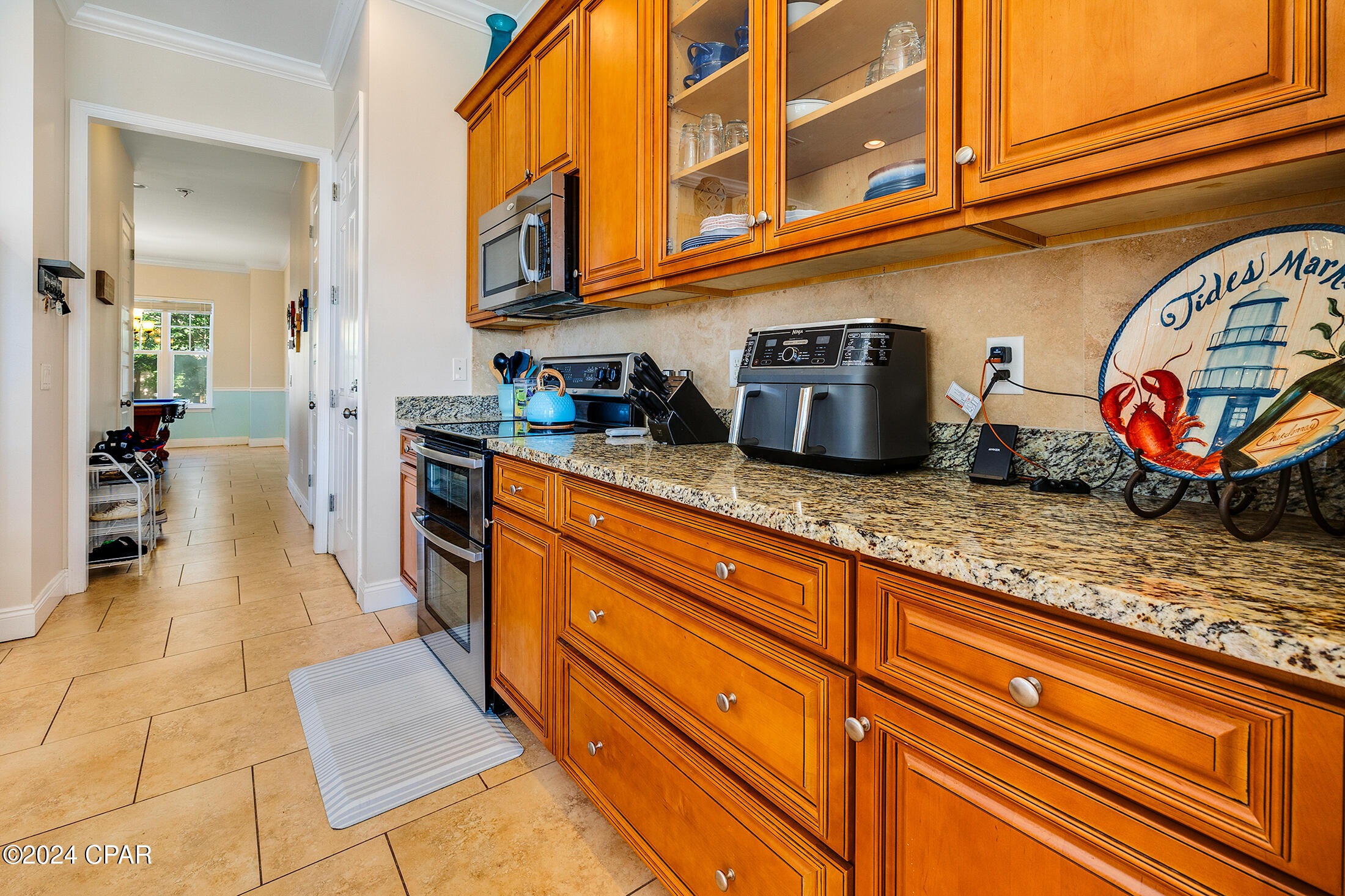 Image 14 For 300 Coconut Grove Court